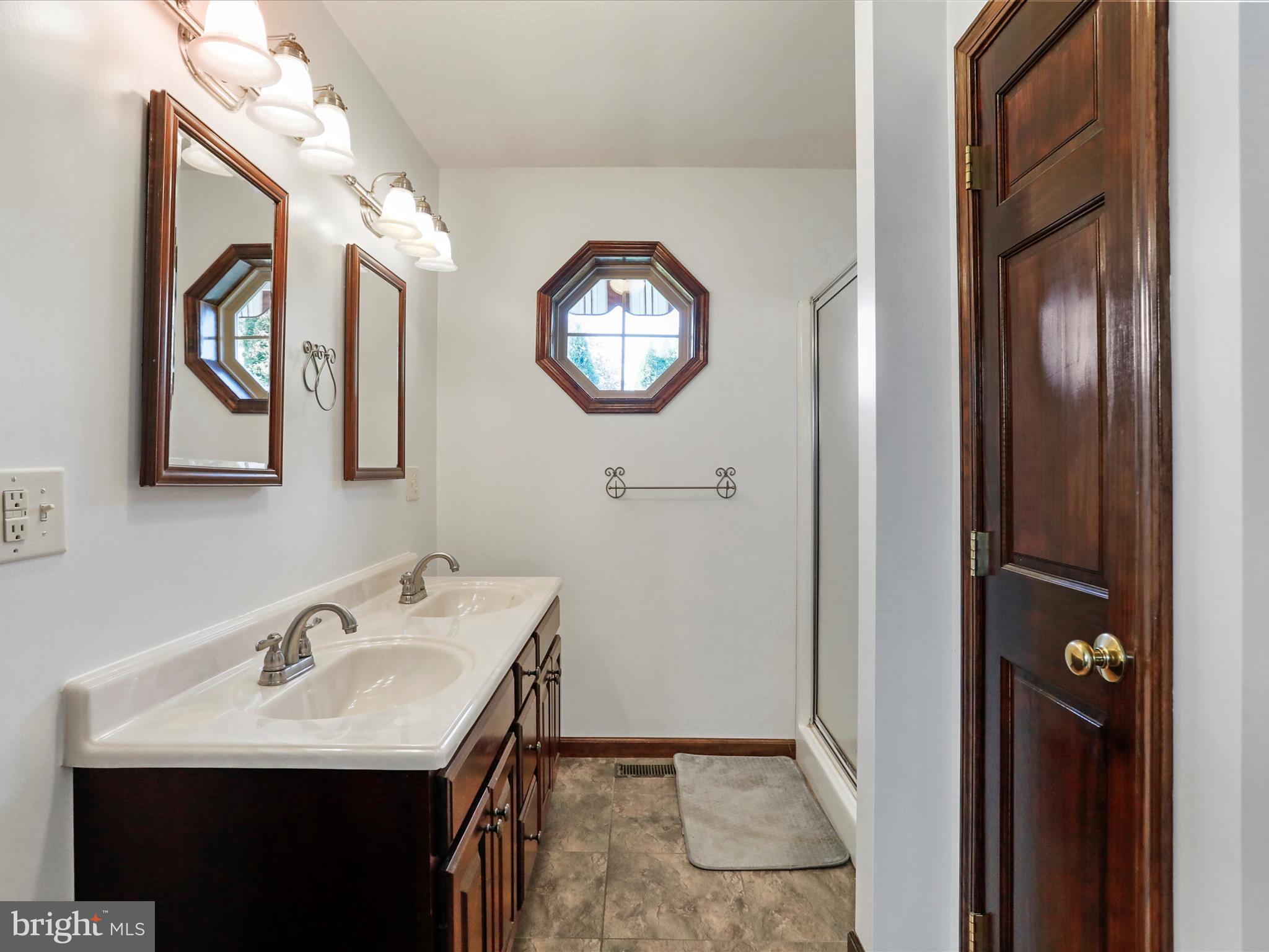 JOHNSON HEIGHTS - Residential