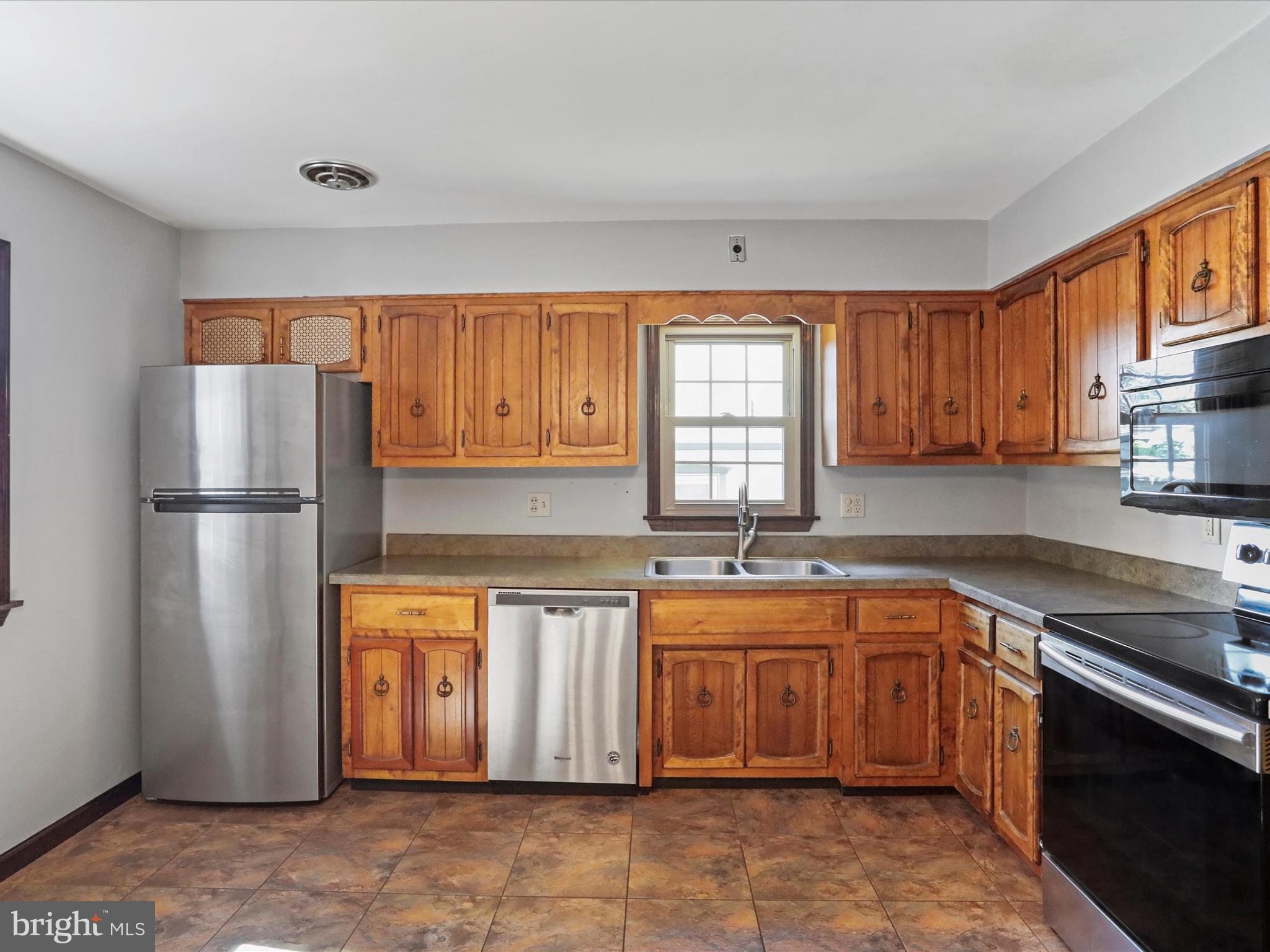 JOHNSON HEIGHTS - Residential