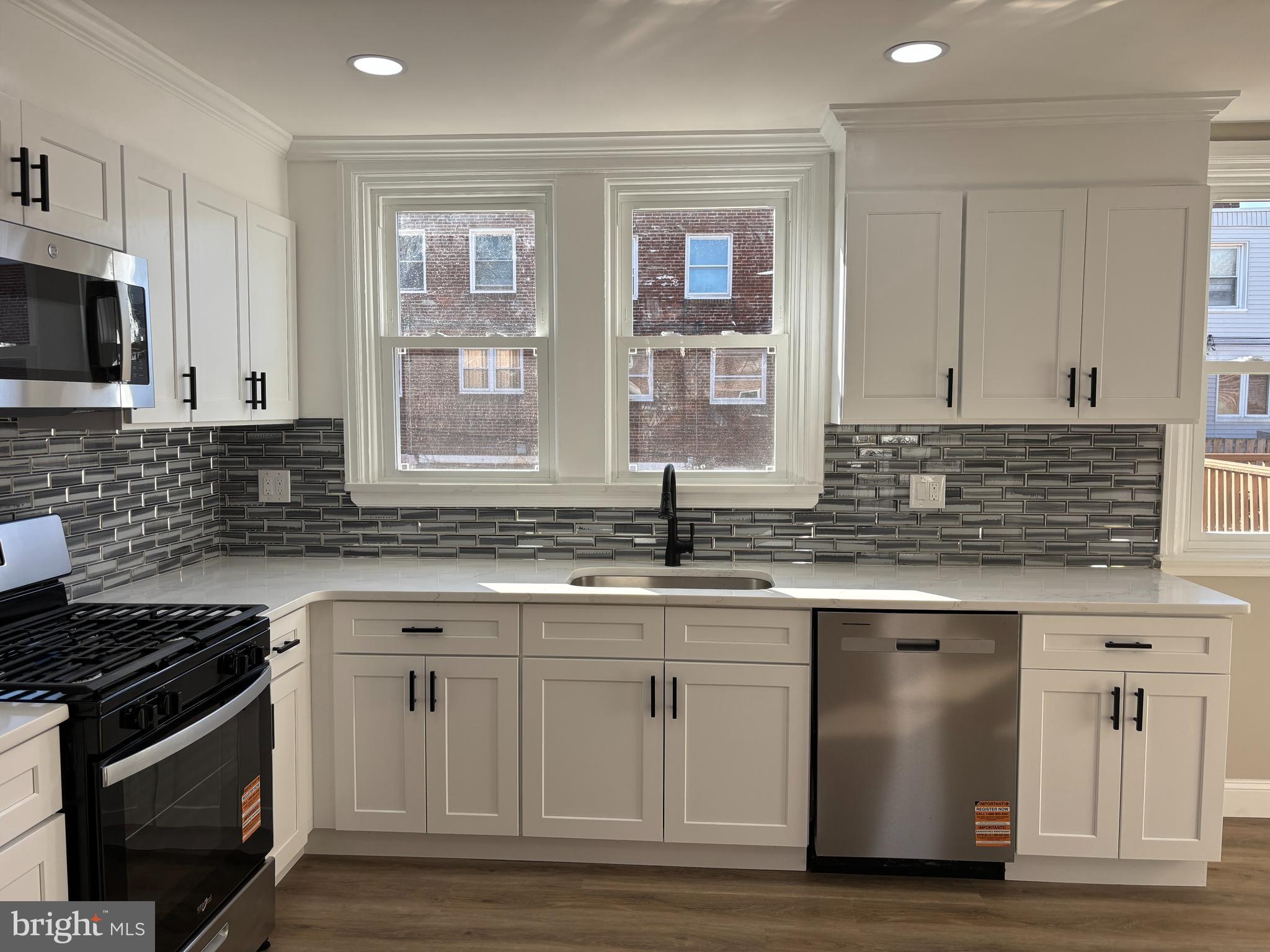 CEDARBROOK - Residential