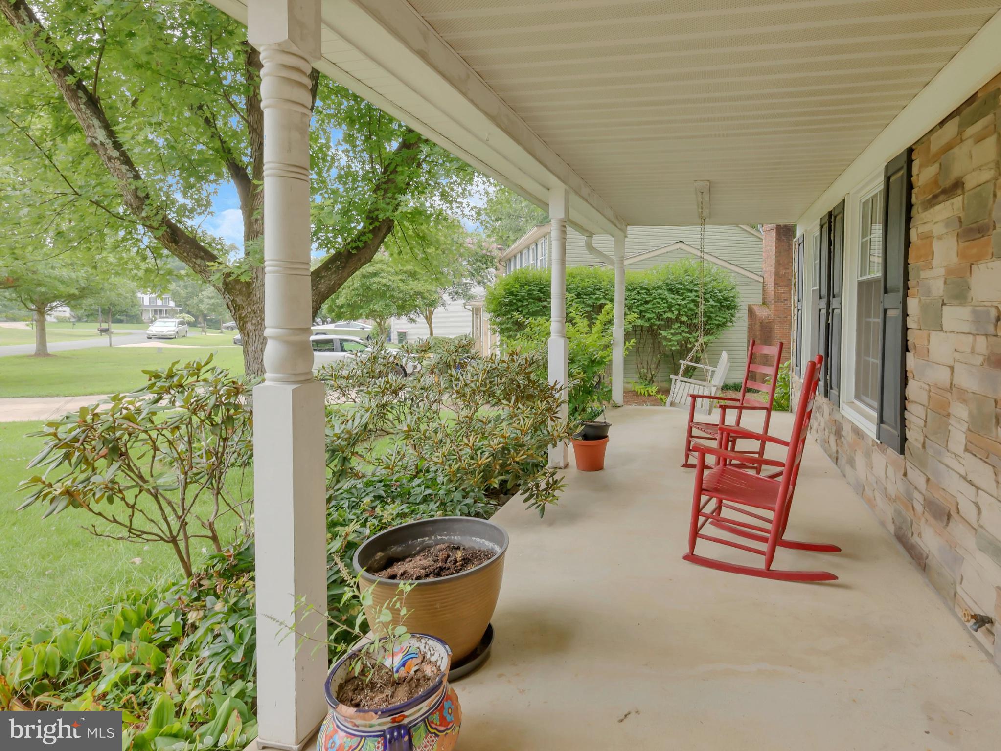 18 WINDMILL COURT