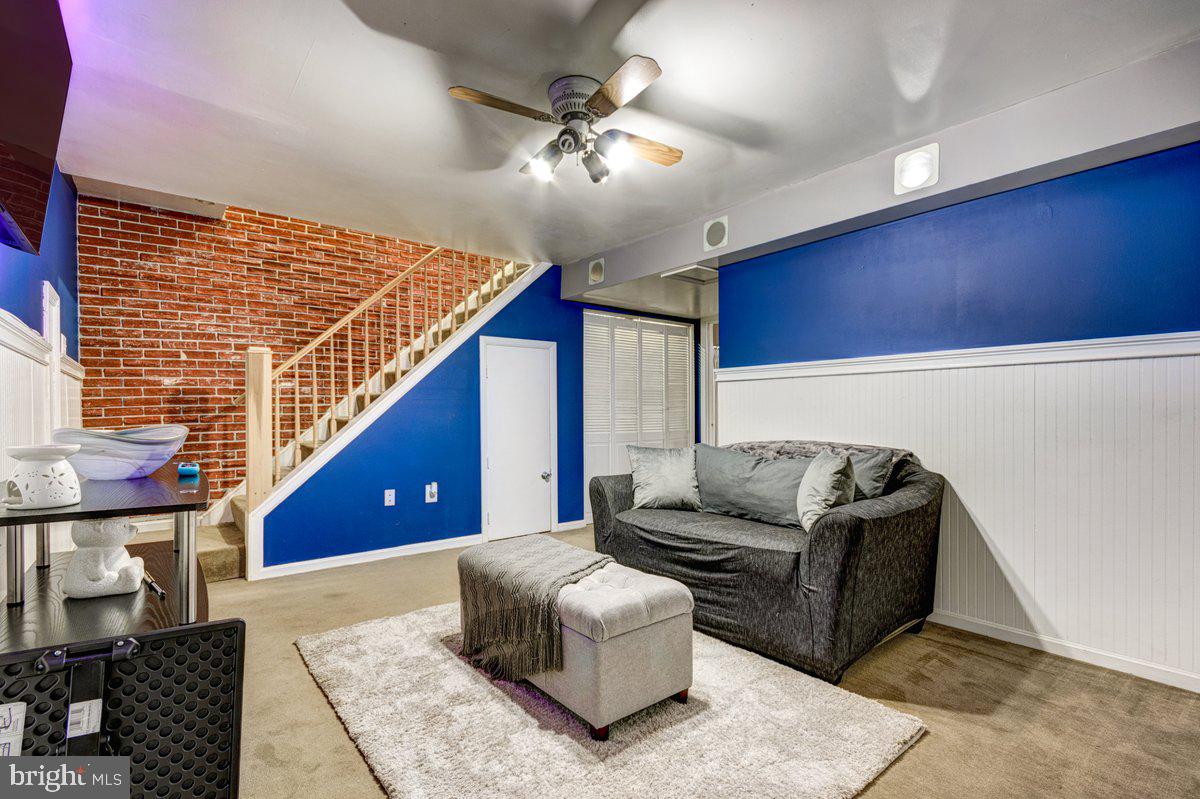 CARROLL FIELDS - Residential