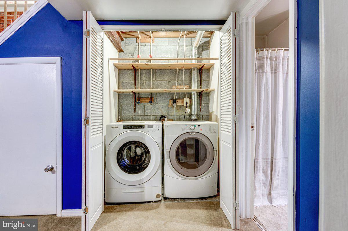 CARROLL FIELDS - Residential