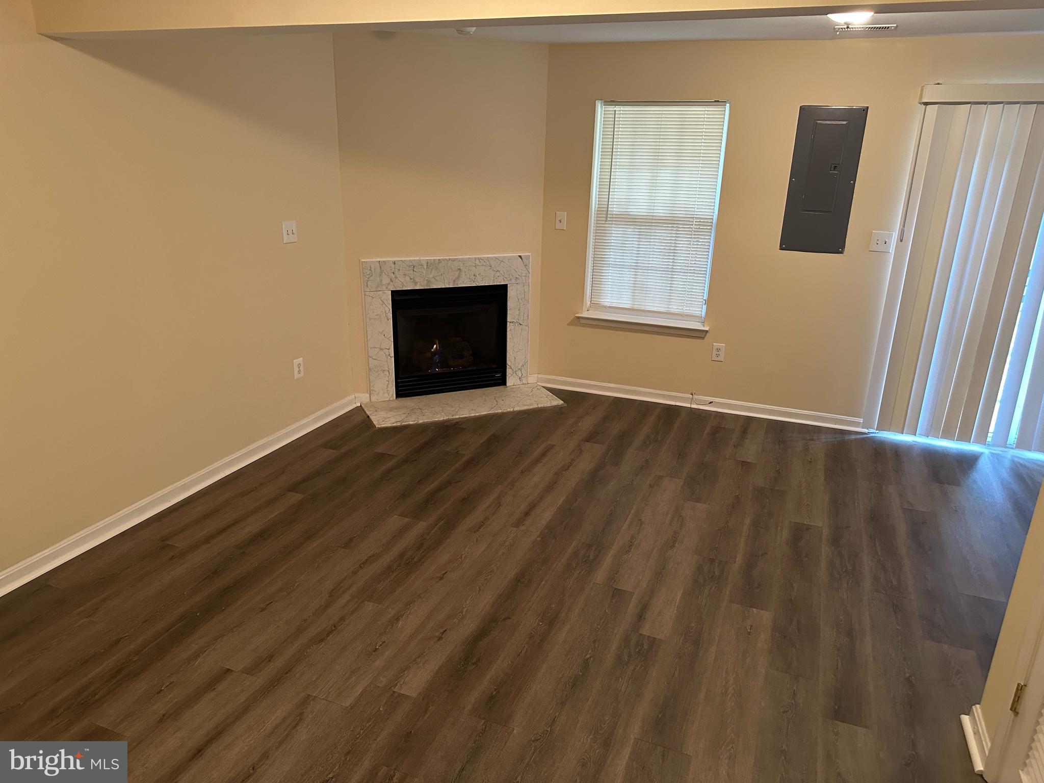 COLONY SQUARE- RSB PT PA - Residential