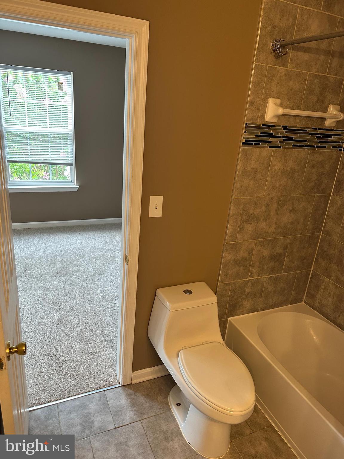 COLONY SQUARE- RSB PT PA - Residential