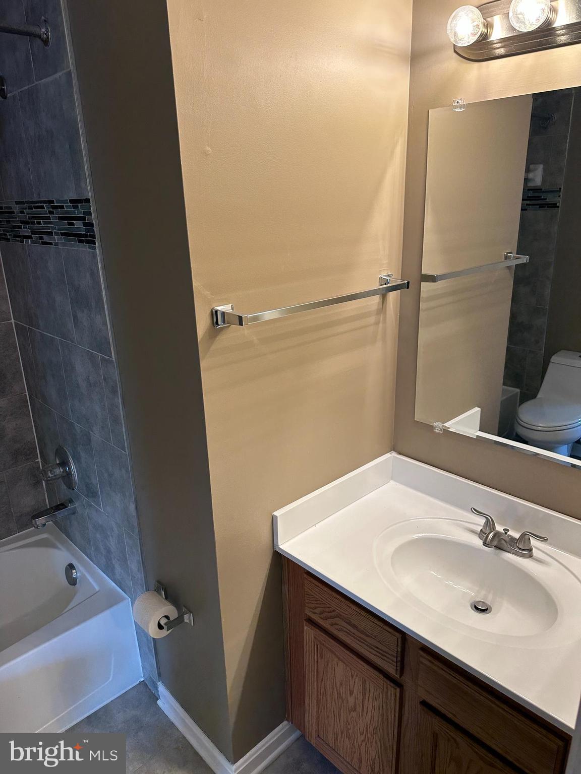 COLONY SQUARE- RSB PT PA - Residential