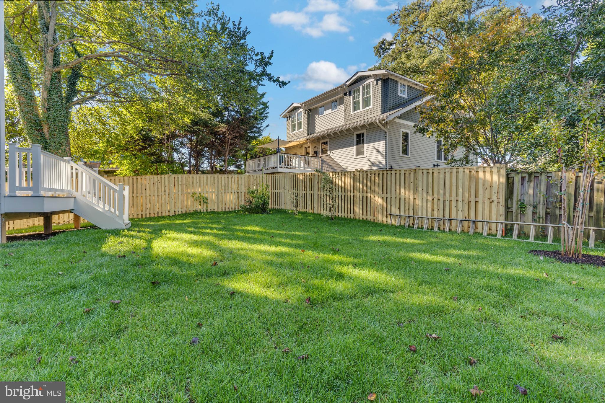 LEE HEIGHTS - Residential