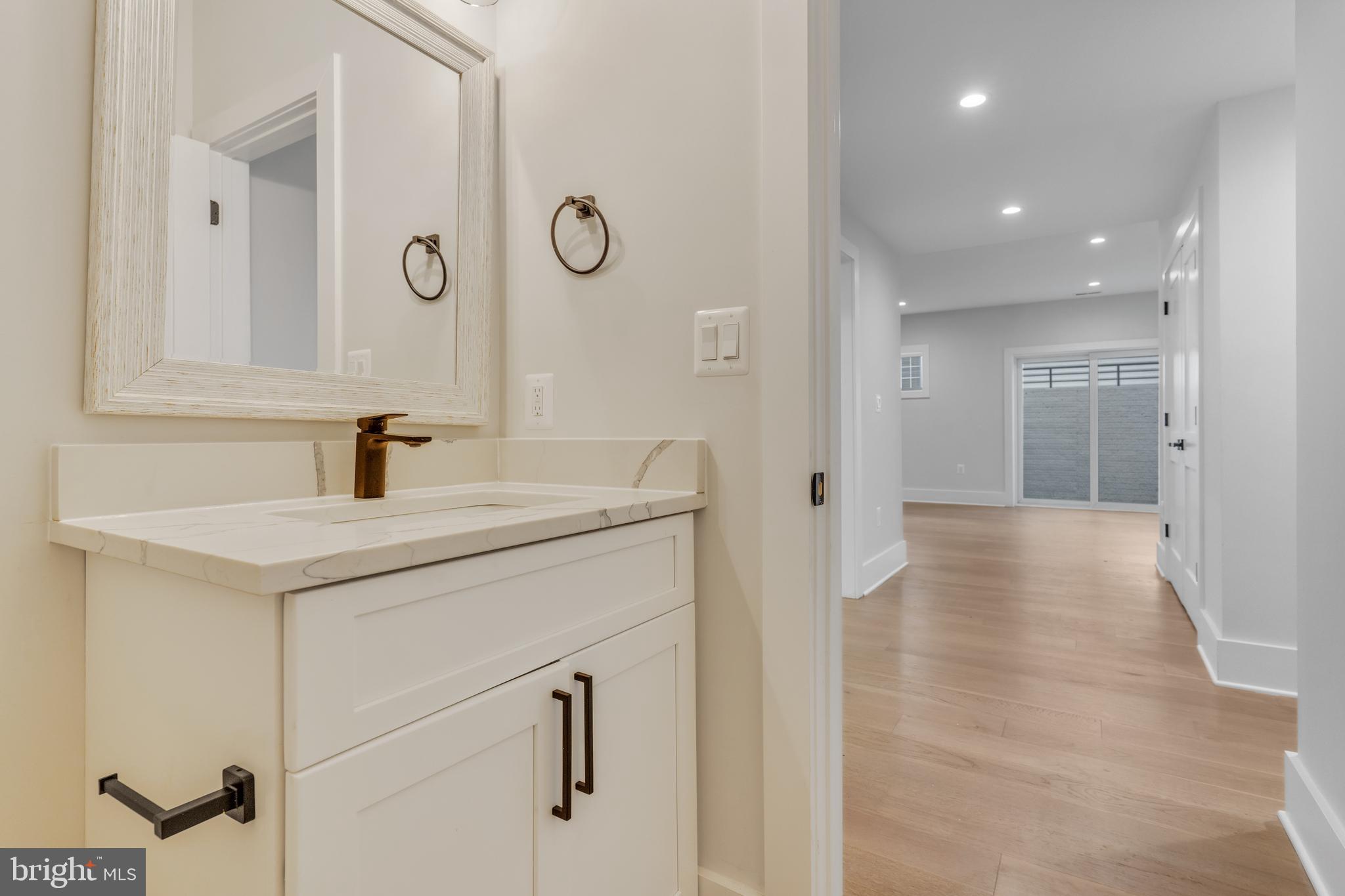 LEE HEIGHTS - Residential