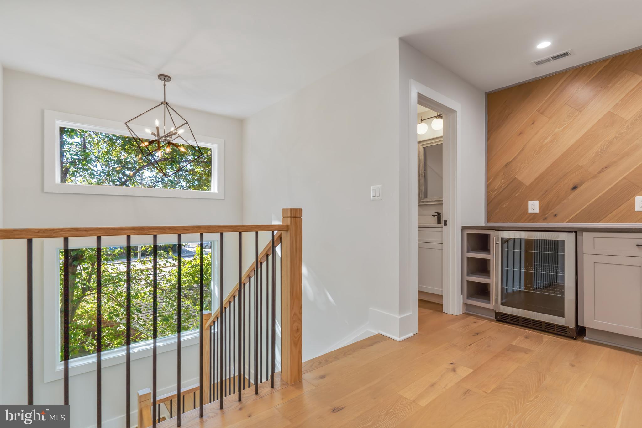 LEE HEIGHTS - Residential