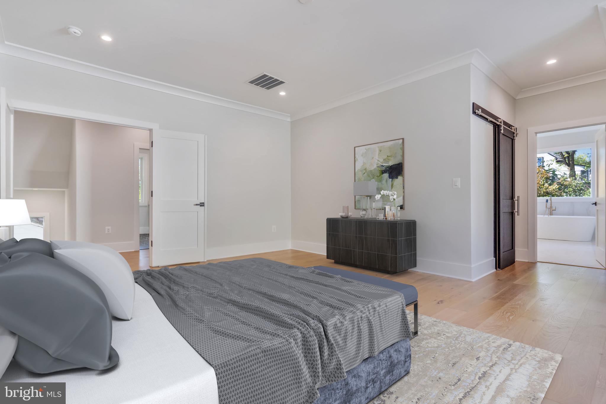 LEE HEIGHTS - Residential