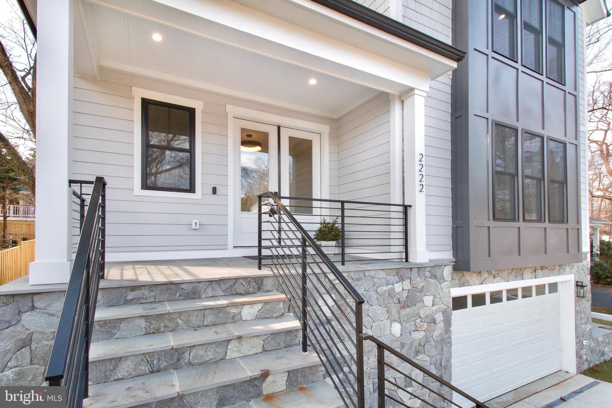 LEE HEIGHTS - Residential