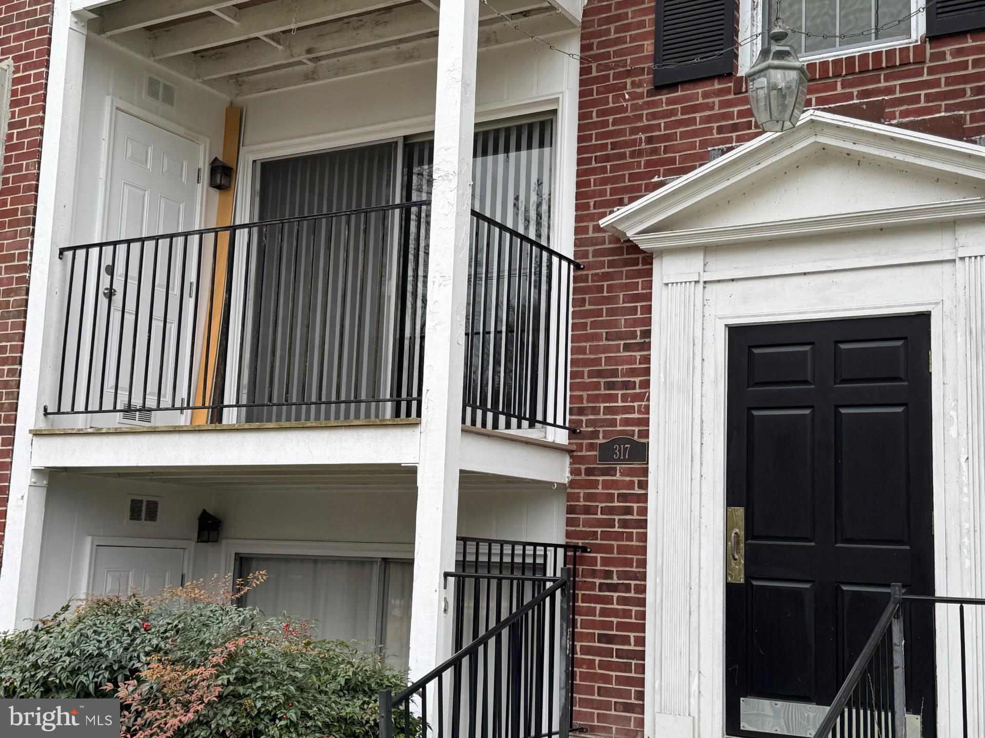 HOMELAND SOUTHWAY - Residential Lease