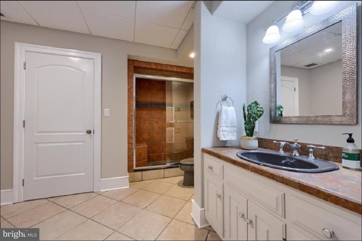 BENT CEEK C.C. - Residential