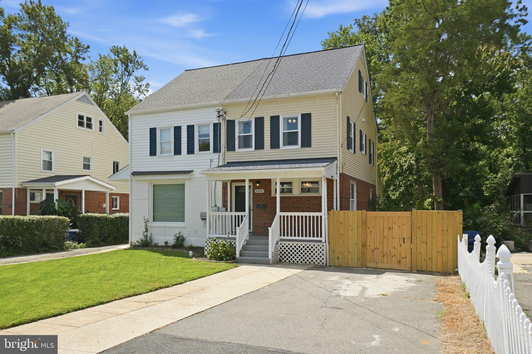 2251 SWEETBRIAR DRIVE