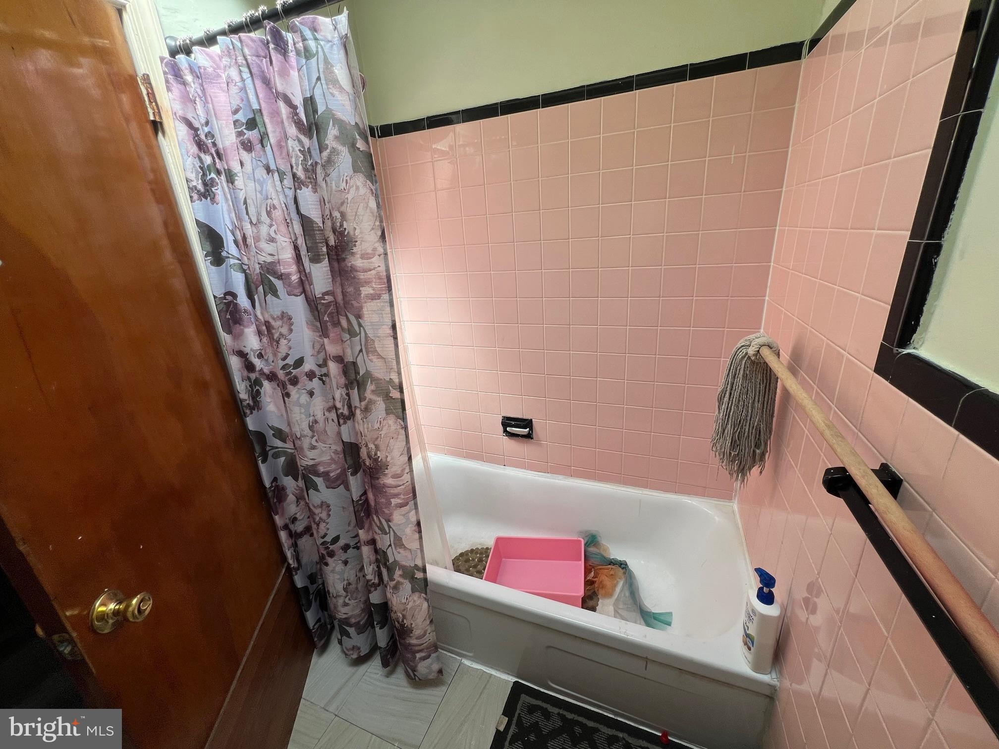 OLNEY (EAST) - Residential