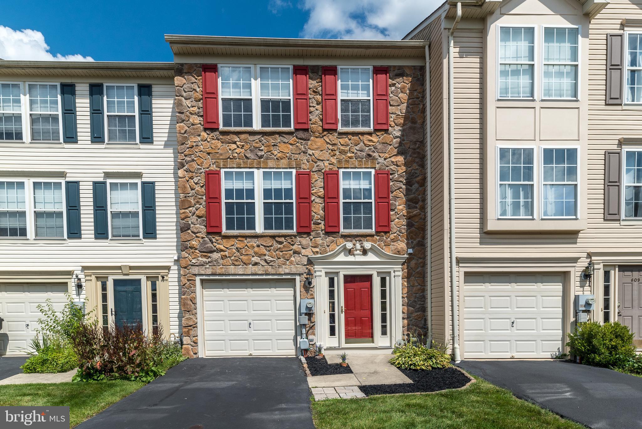 Welcome to 607 Village Court, a beautifully maintained 3-bedroom, 2.5-bathroom townhome located in Beaver Run Village. This residence offers a blend of comfort and convenience, making it an ideal choice for discerning tenants. Upon entering, you are greeted by a versatile recreation room, an office, powder room and a convenient laundry area. Going up the steps to the main level, a spacious living room flows seamlessly into the kitchen equipped with an island, stainless steel appliances and a tasteful tile backsplash. Adjacent to the kitchen is a cozy breakfast room, perfect for morning gatherings. There is also a formal dining room. The kitchen, breakfast room and dining room feature hardwood floors. Just off the breakfast room you will find a L shaped deck providing ample space for relaxation and entertainment. The primary bedroom serves as a private retreat, complete with an en-suite bath featuring a jetted tub, stall shower, and double vanity. Two additional bedrooms and a hall bath complete the third level. This home has been freshly painted and the carpets have been professionally cleaned, ensuring a move-in-ready experience.
Located with easy access to major commuter routes and shopping centers, this property combines suburban tranquility with urban convenience. Experience the best of Bucks County living in this well-appointed townhome.