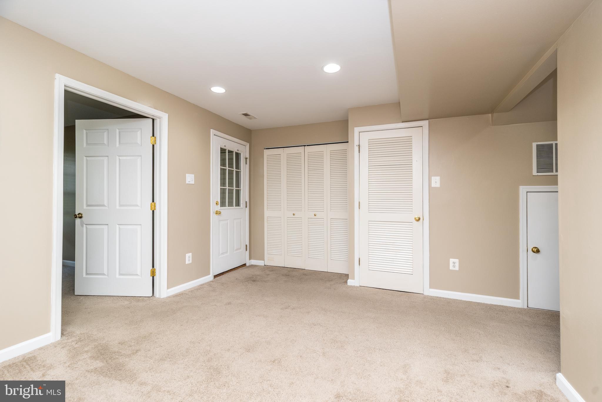 BEAVER RUN VIL - Residential Lease