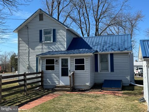 Homes For Sale - 337 Old Charles Town Road<br/> Frederick County, STEPHENSON, VA 22656