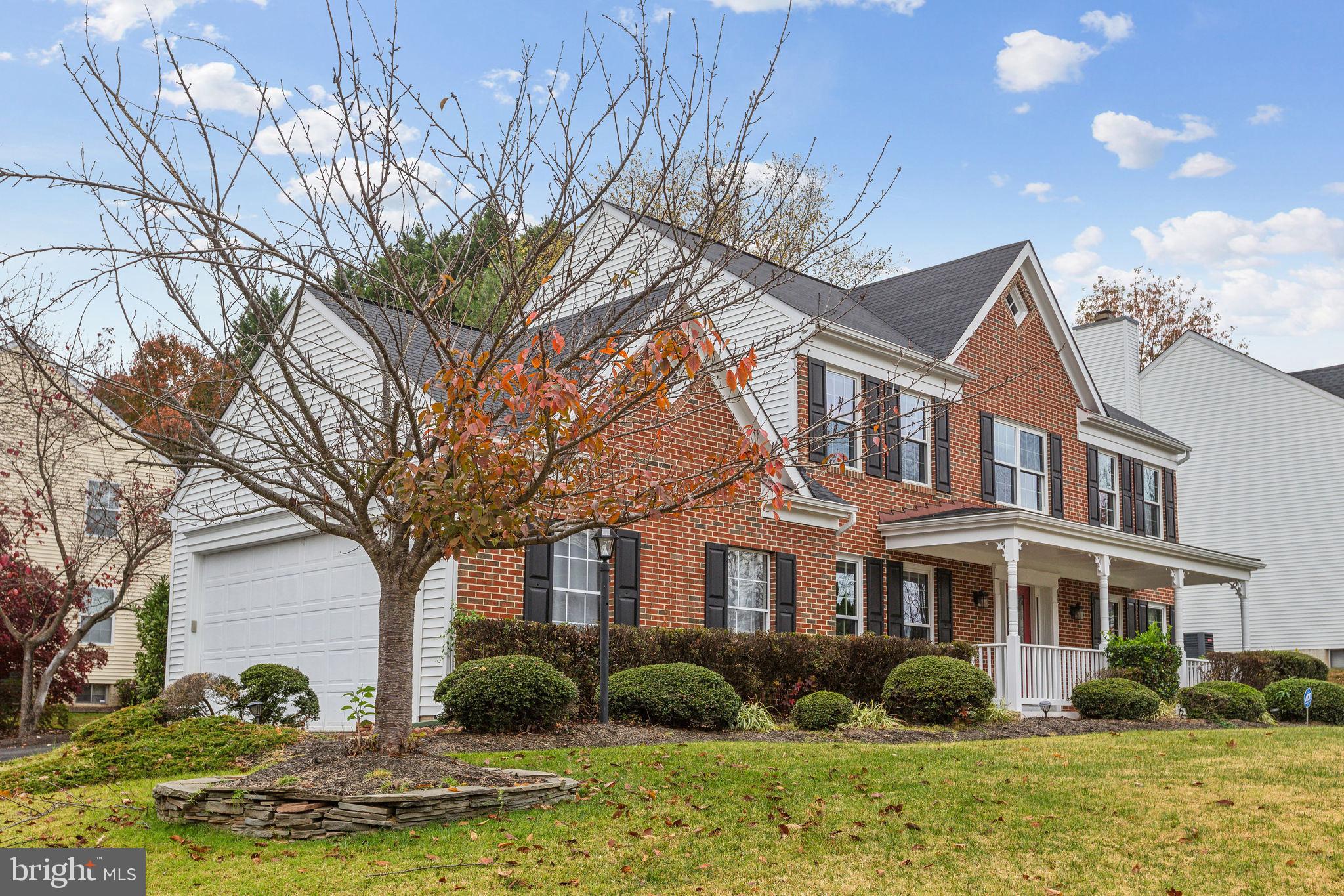 HAMPTON OAKS - Residential