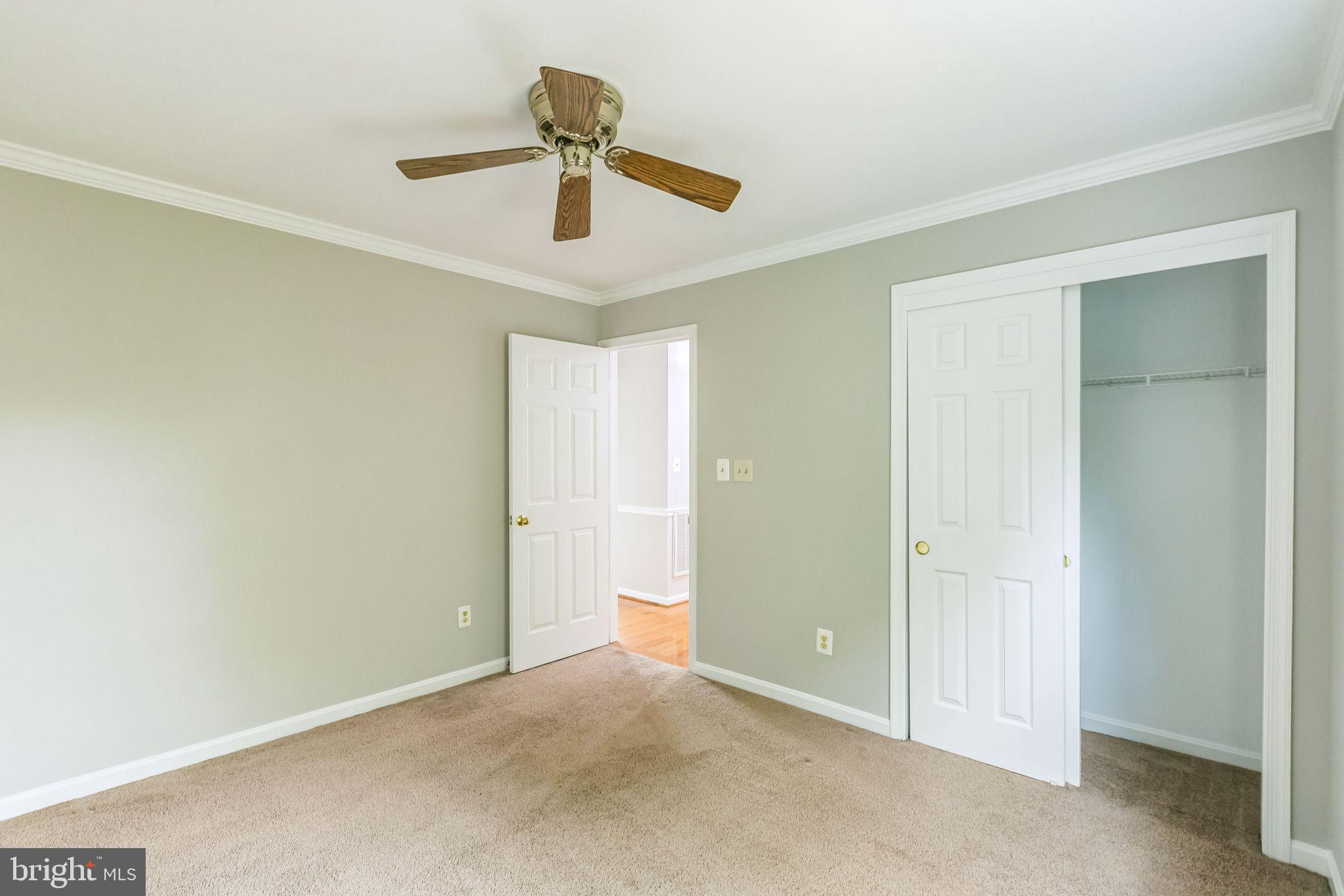 HAMPTON OAKS - Residential