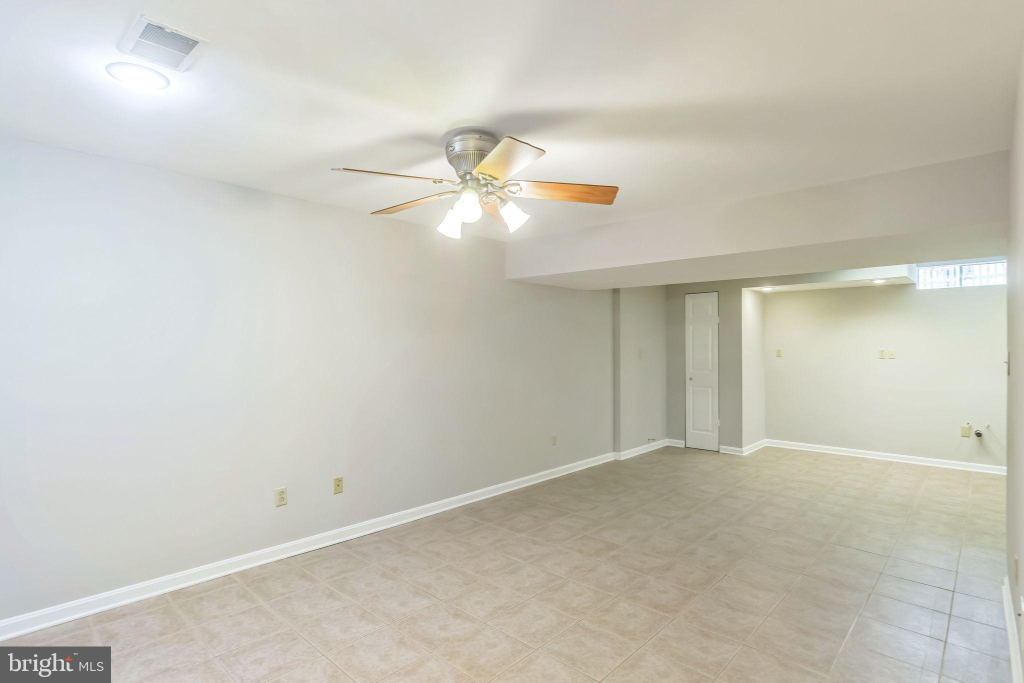 HAMPTON OAKS - Residential