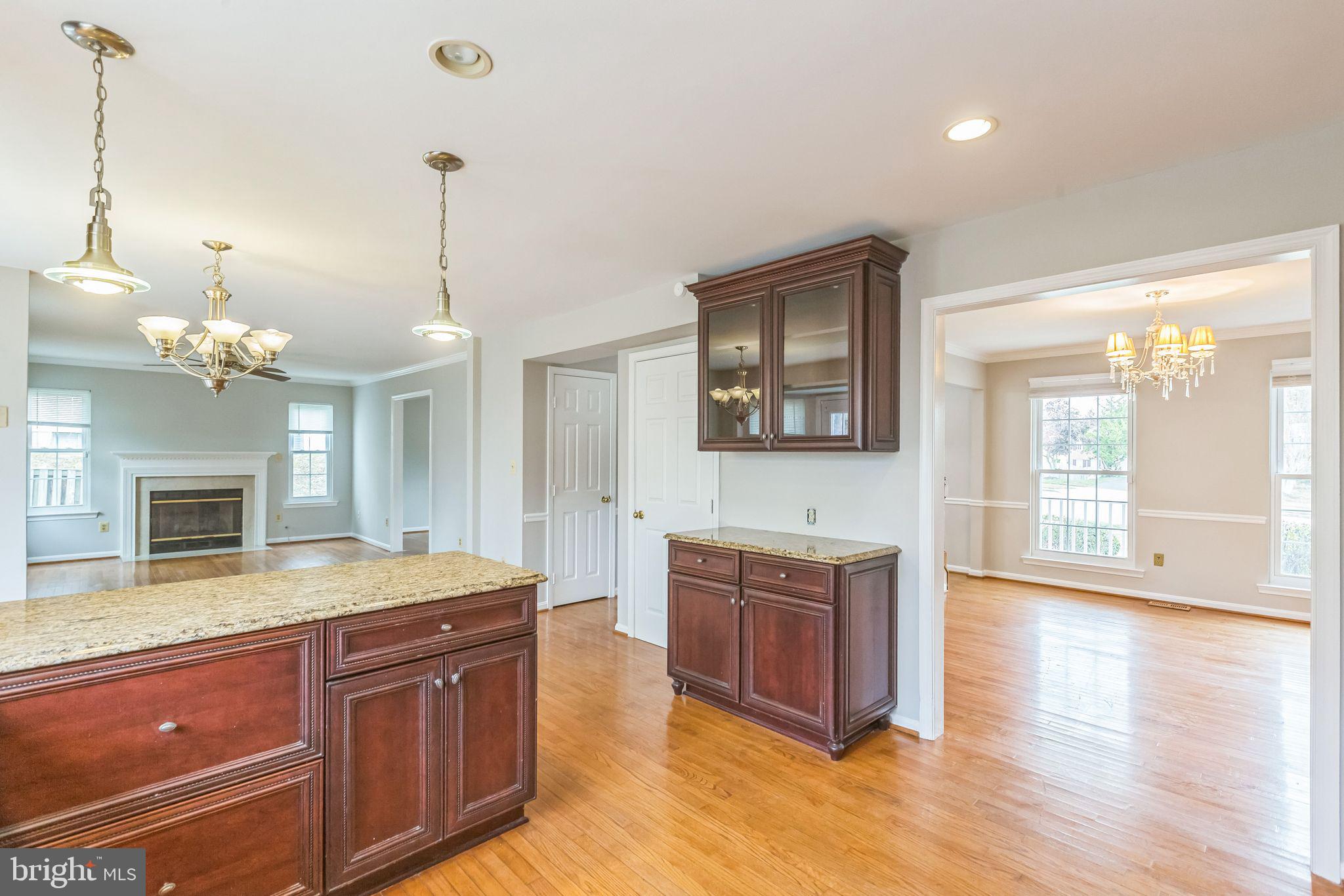 HAMPTON OAKS - Residential