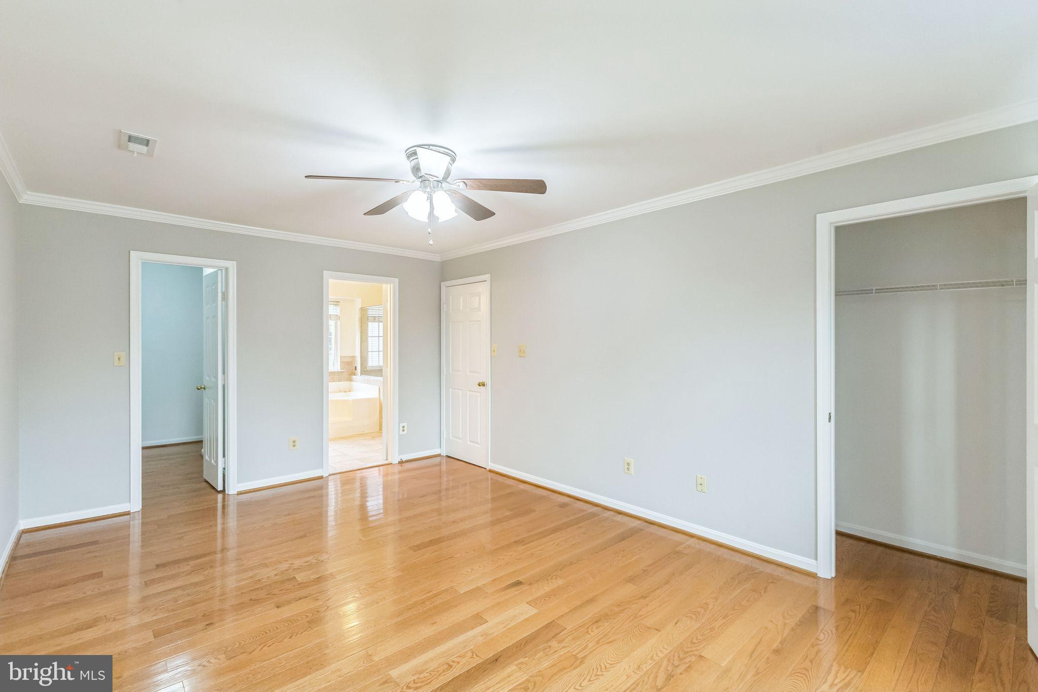 HAMPTON OAKS - Residential