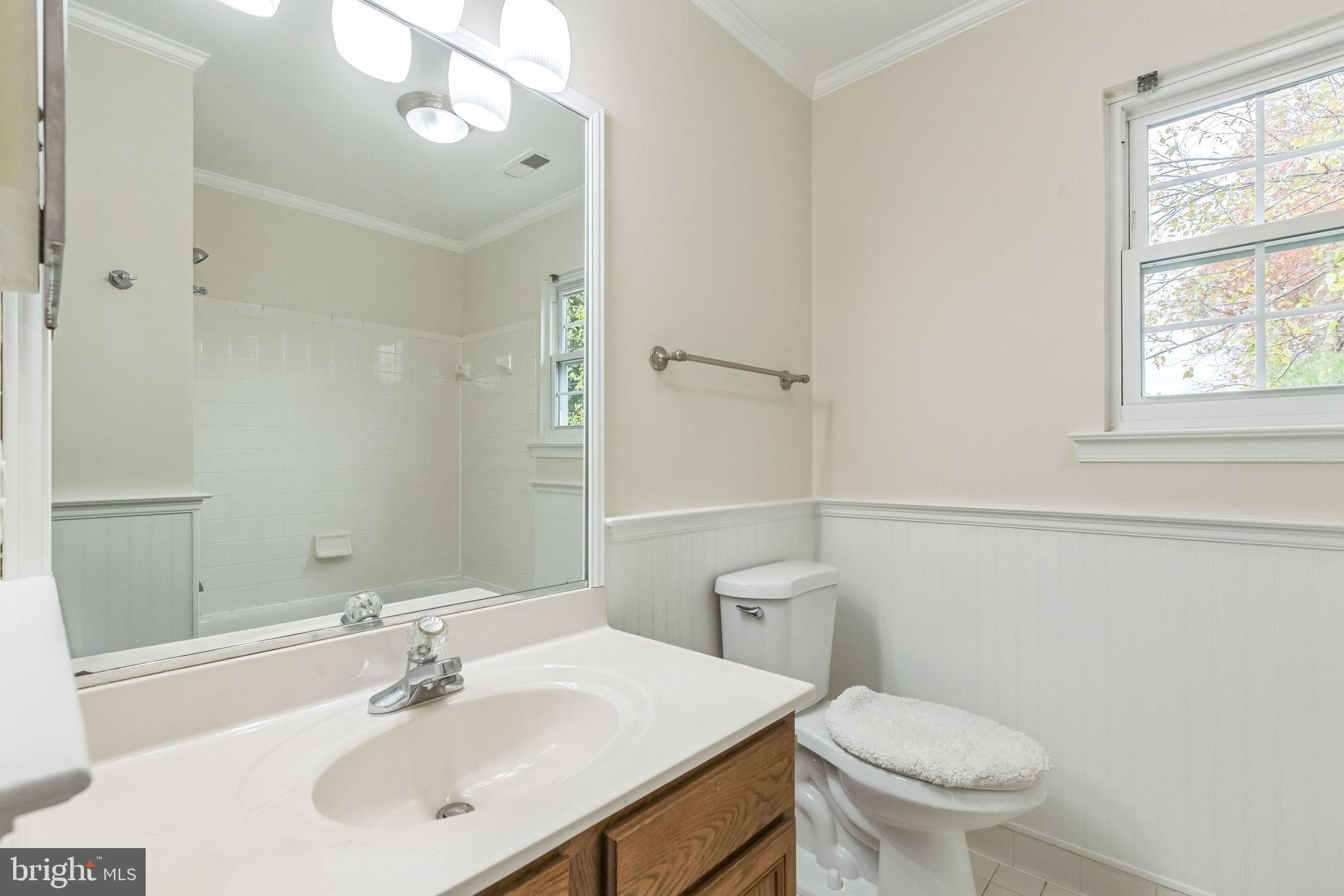 HAMPTON OAKS - Residential