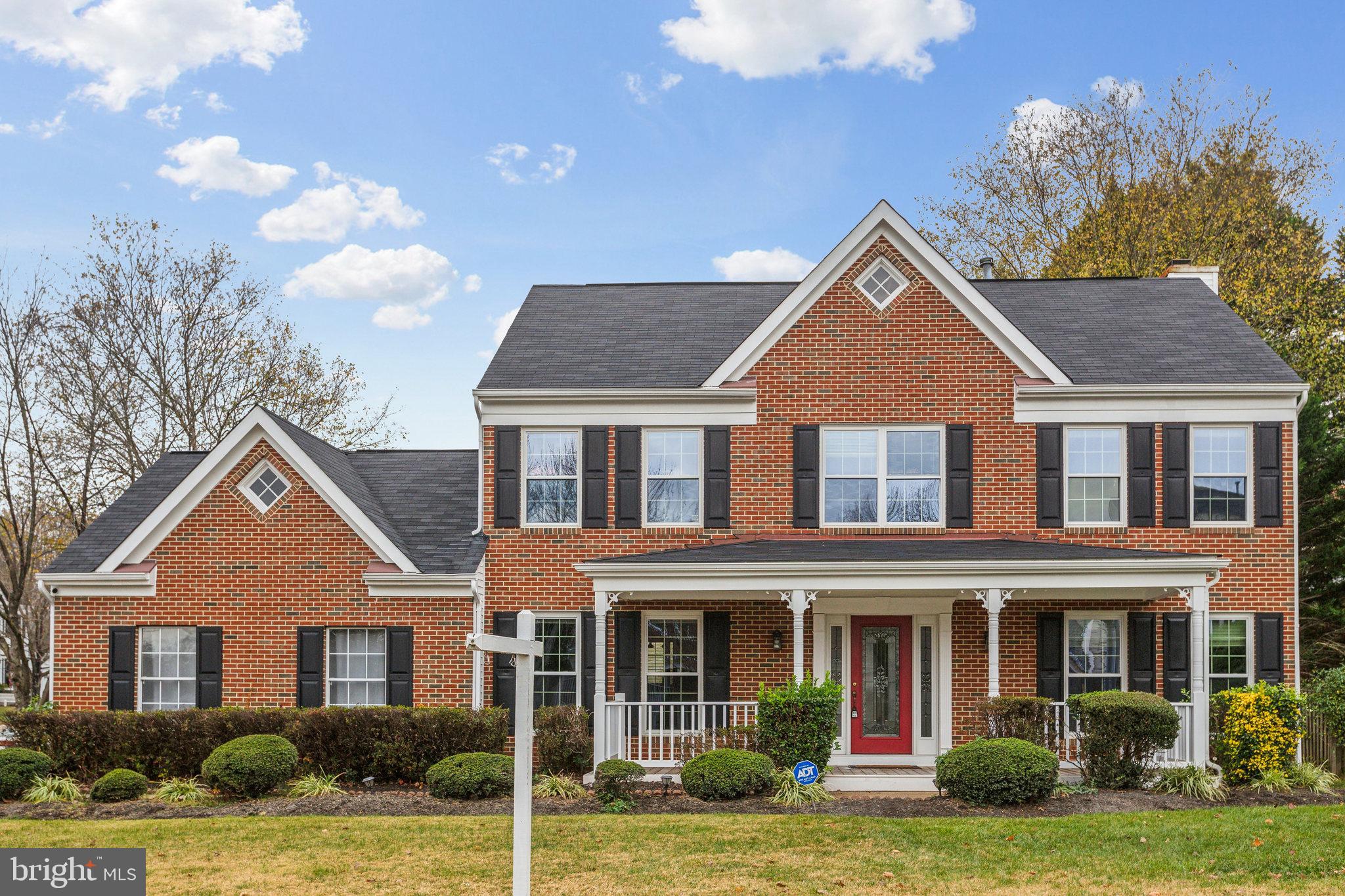 HAMPTON OAKS - Residential