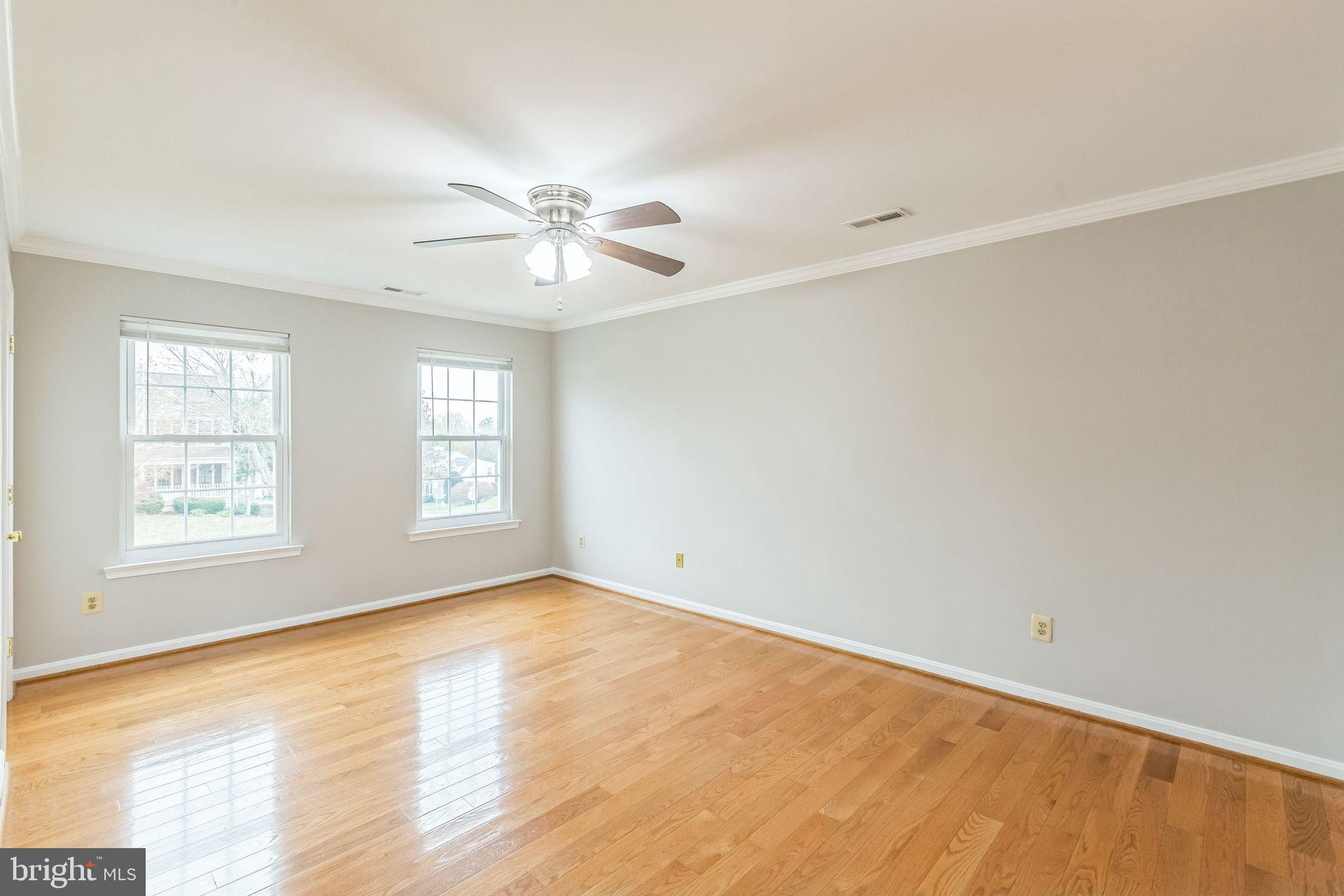 HAMPTON OAKS - Residential