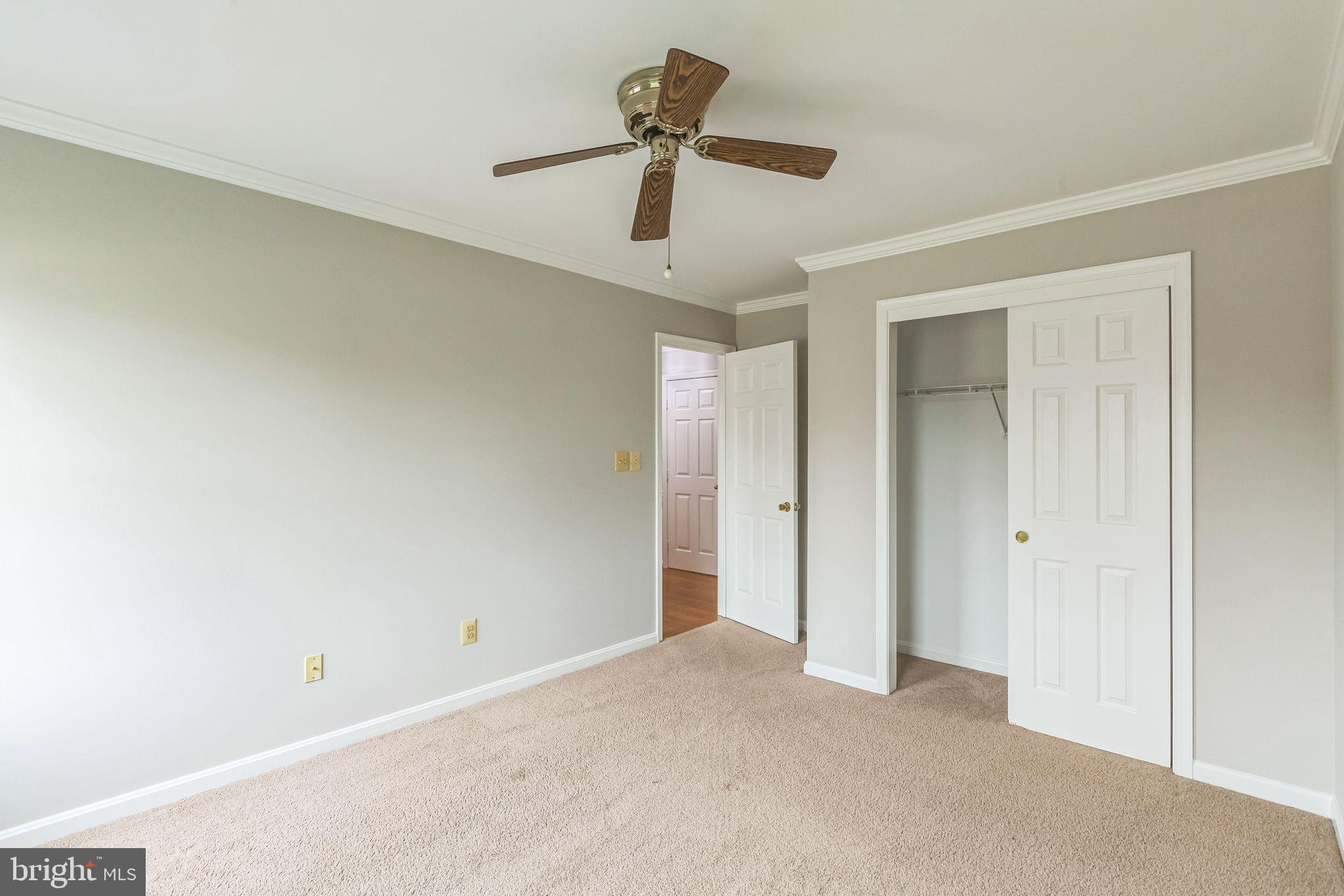 HAMPTON OAKS - Residential