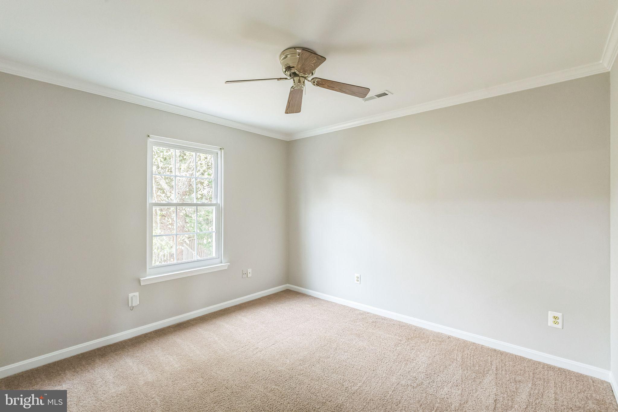 HAMPTON OAKS - Residential