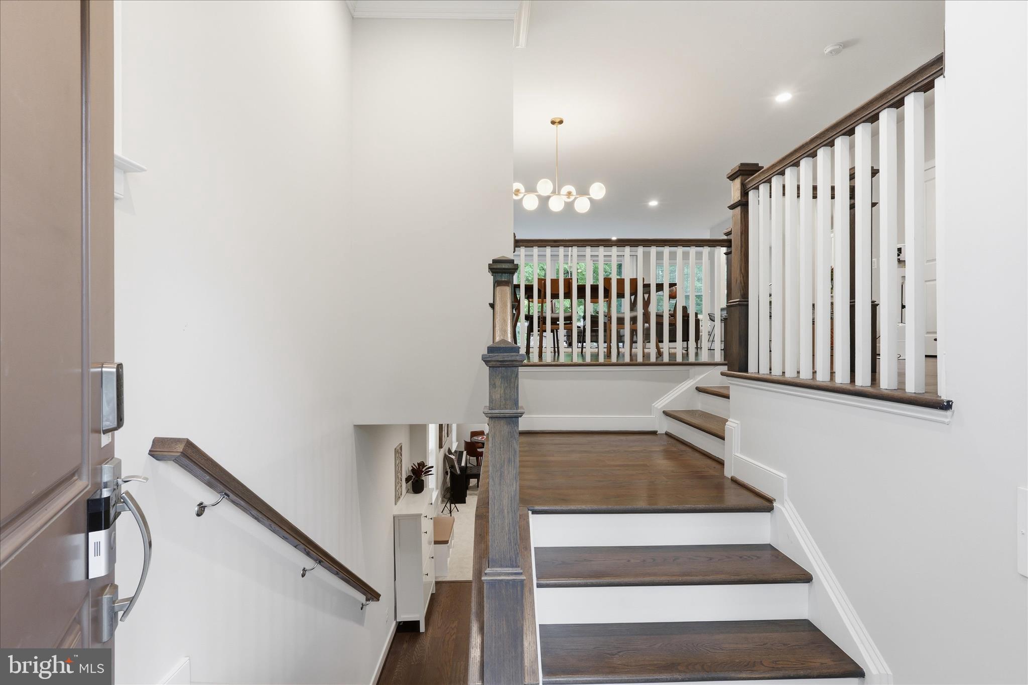 4432 MANOR OAK LANE