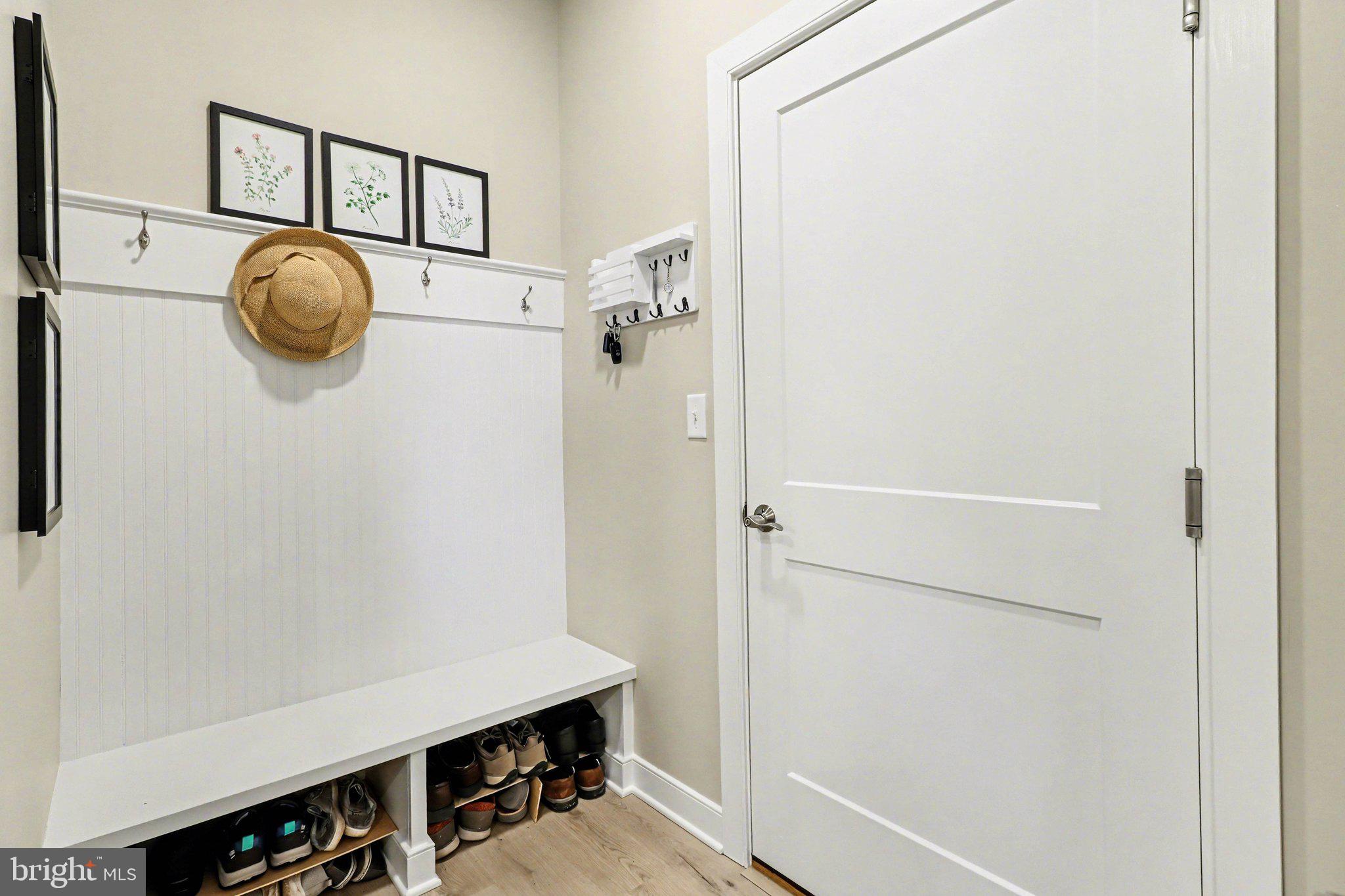 STONEYBROOK OF ELIZABETHTOWN - Residential