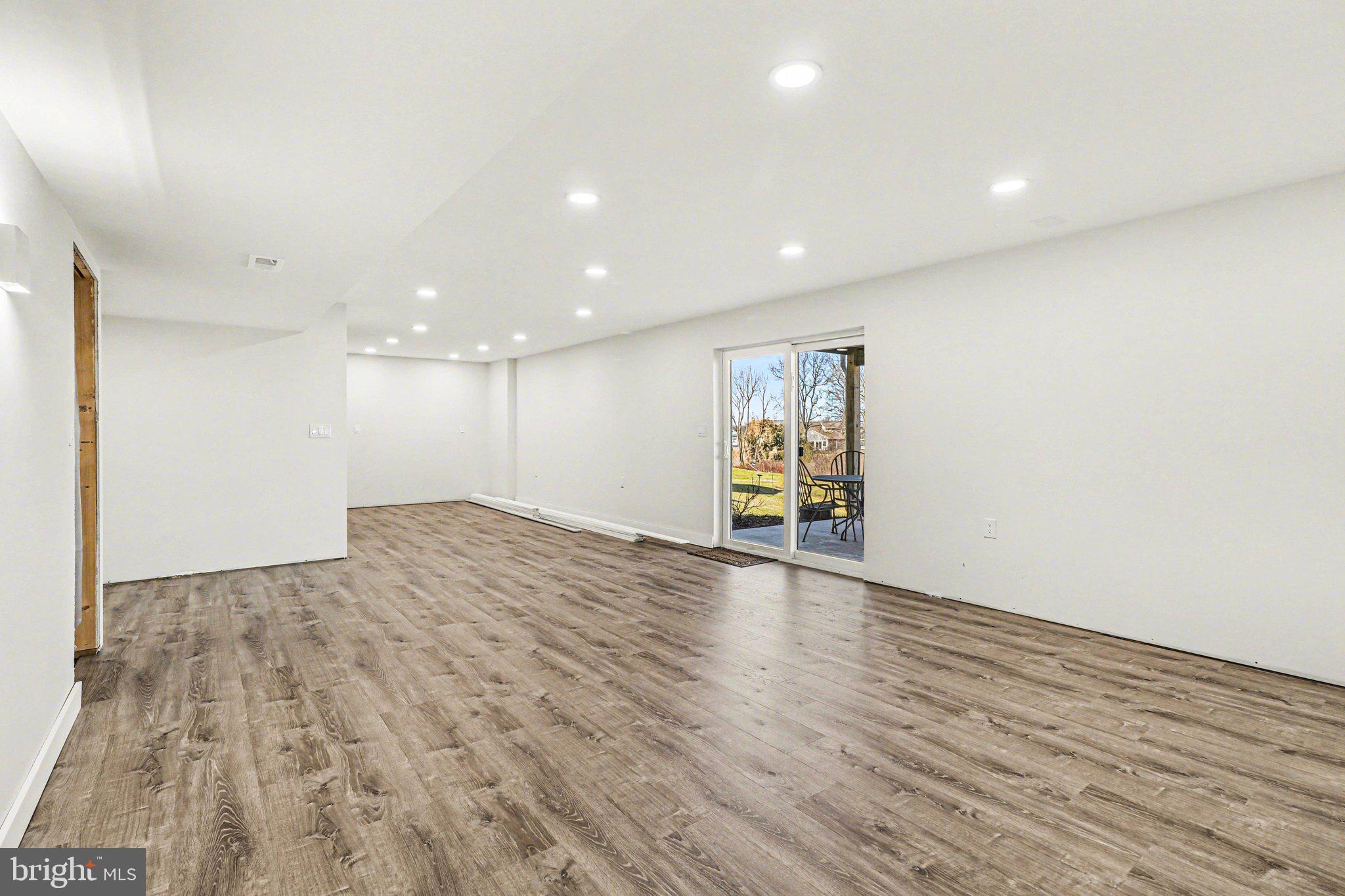 STONEYBROOK OF ELIZABETHTOWN - Residential