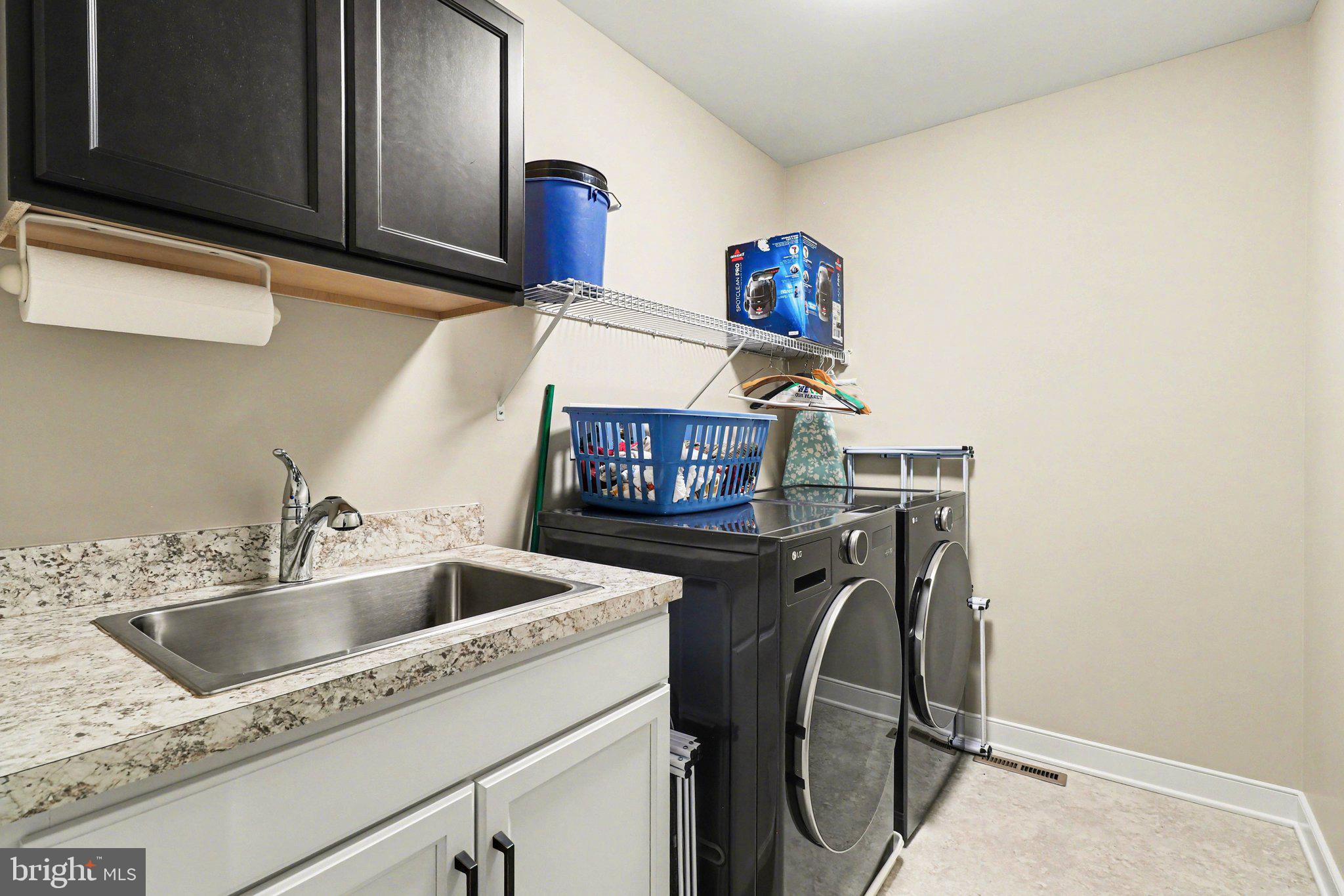 STONEYBROOK OF ELIZABETHTOWN - Residential