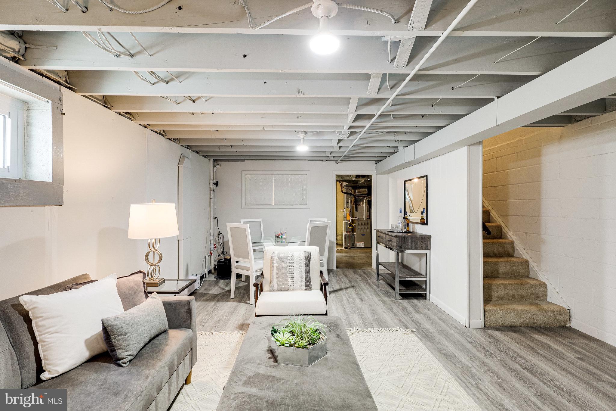 WAKEFIELD - Residential