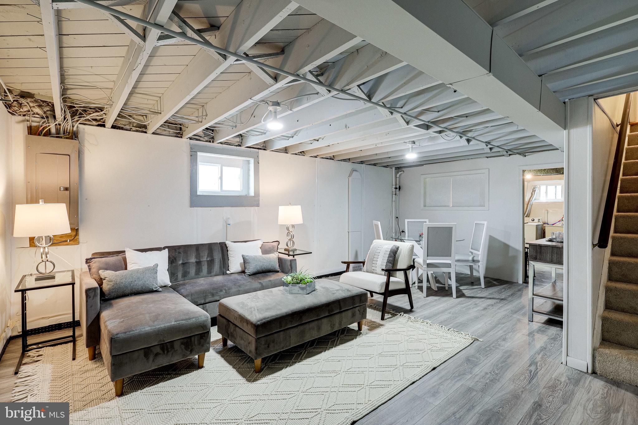 WAKEFIELD - Residential