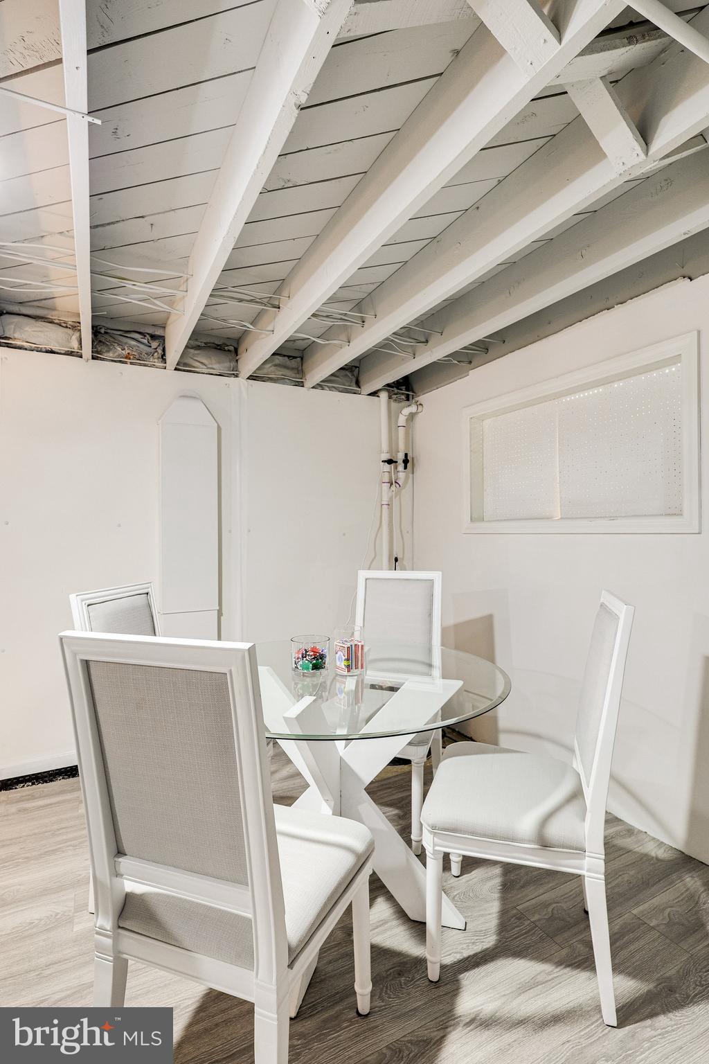 WAKEFIELD - Residential