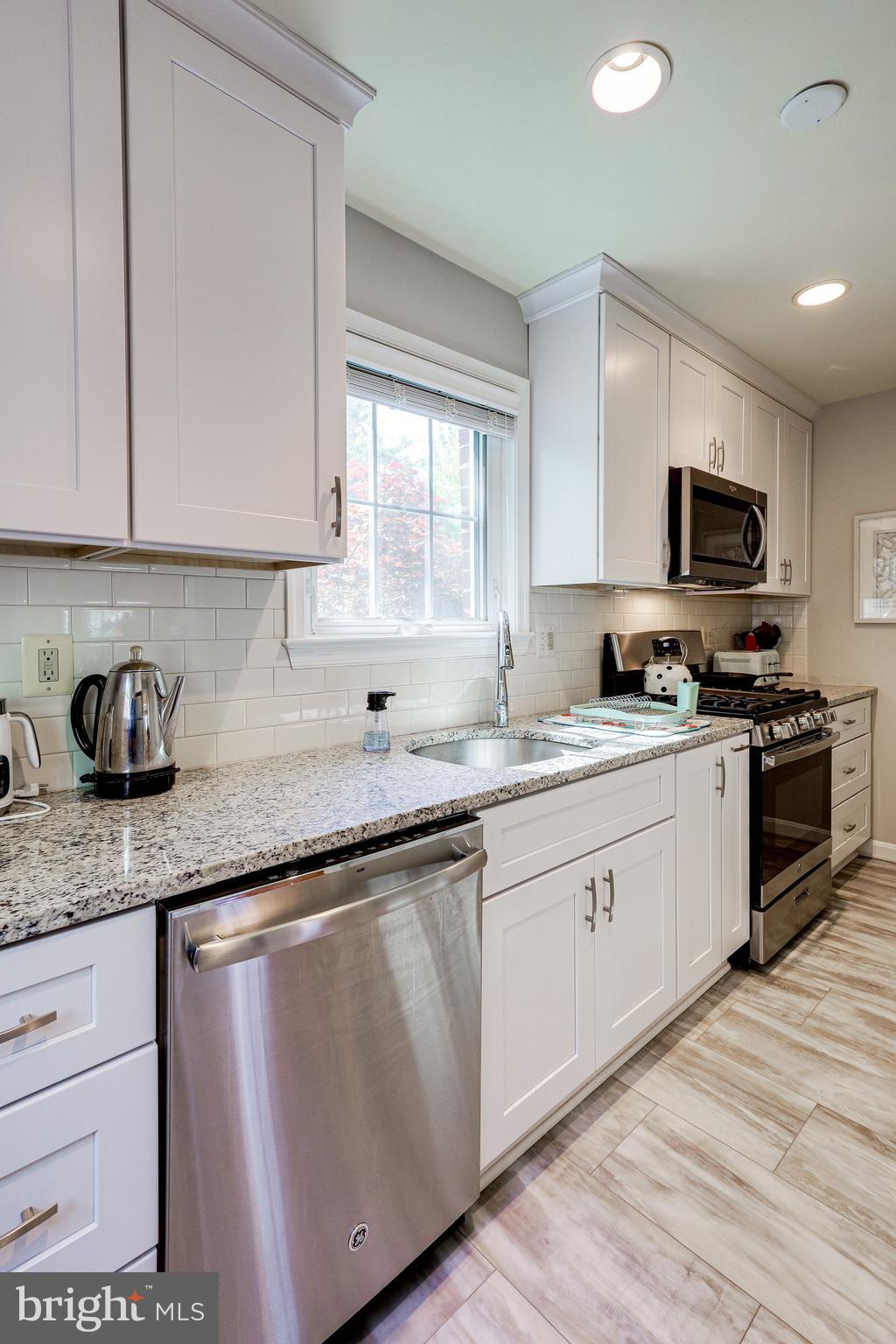 WAKEFIELD - Residential