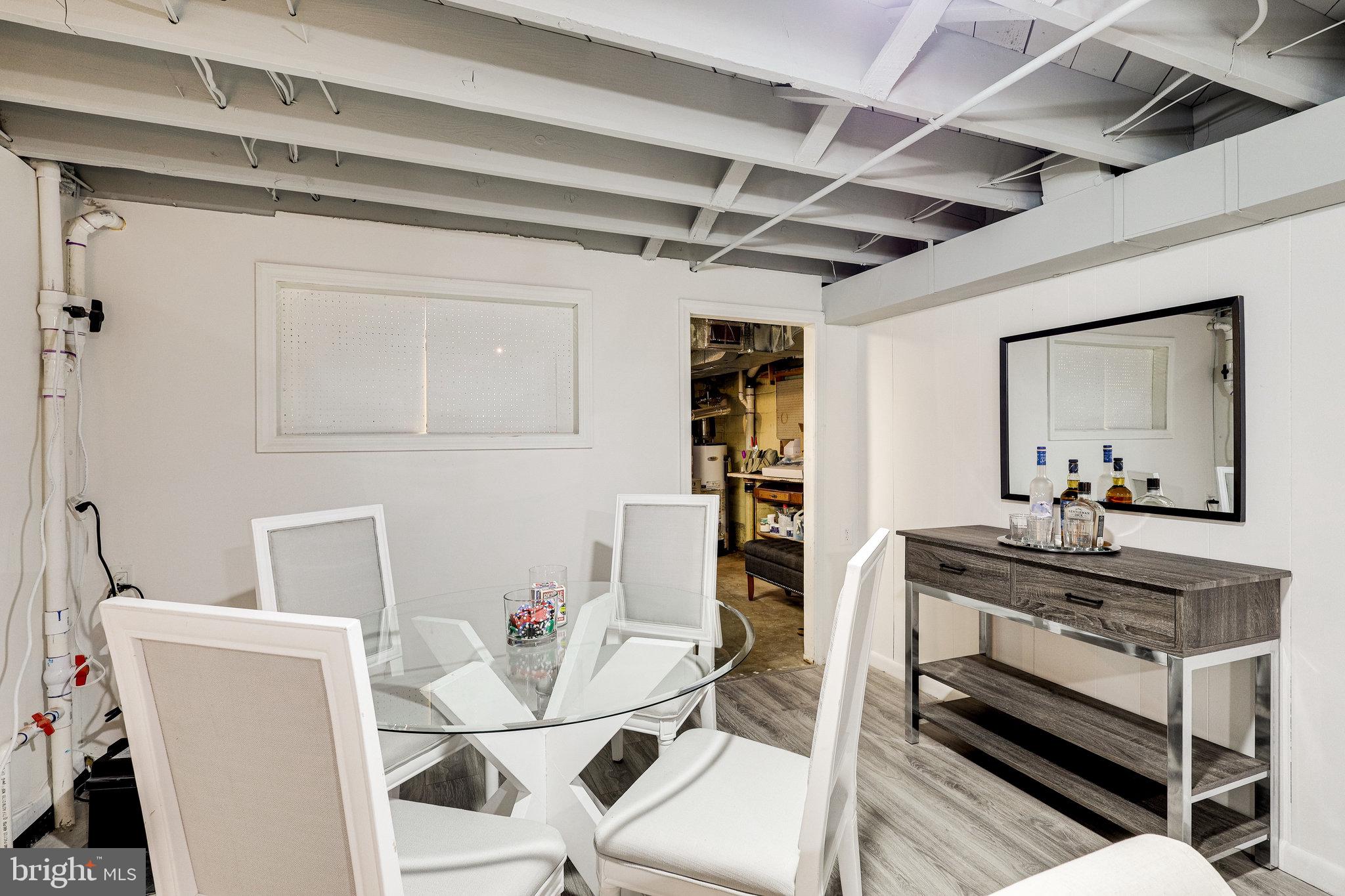 WAKEFIELD - Residential