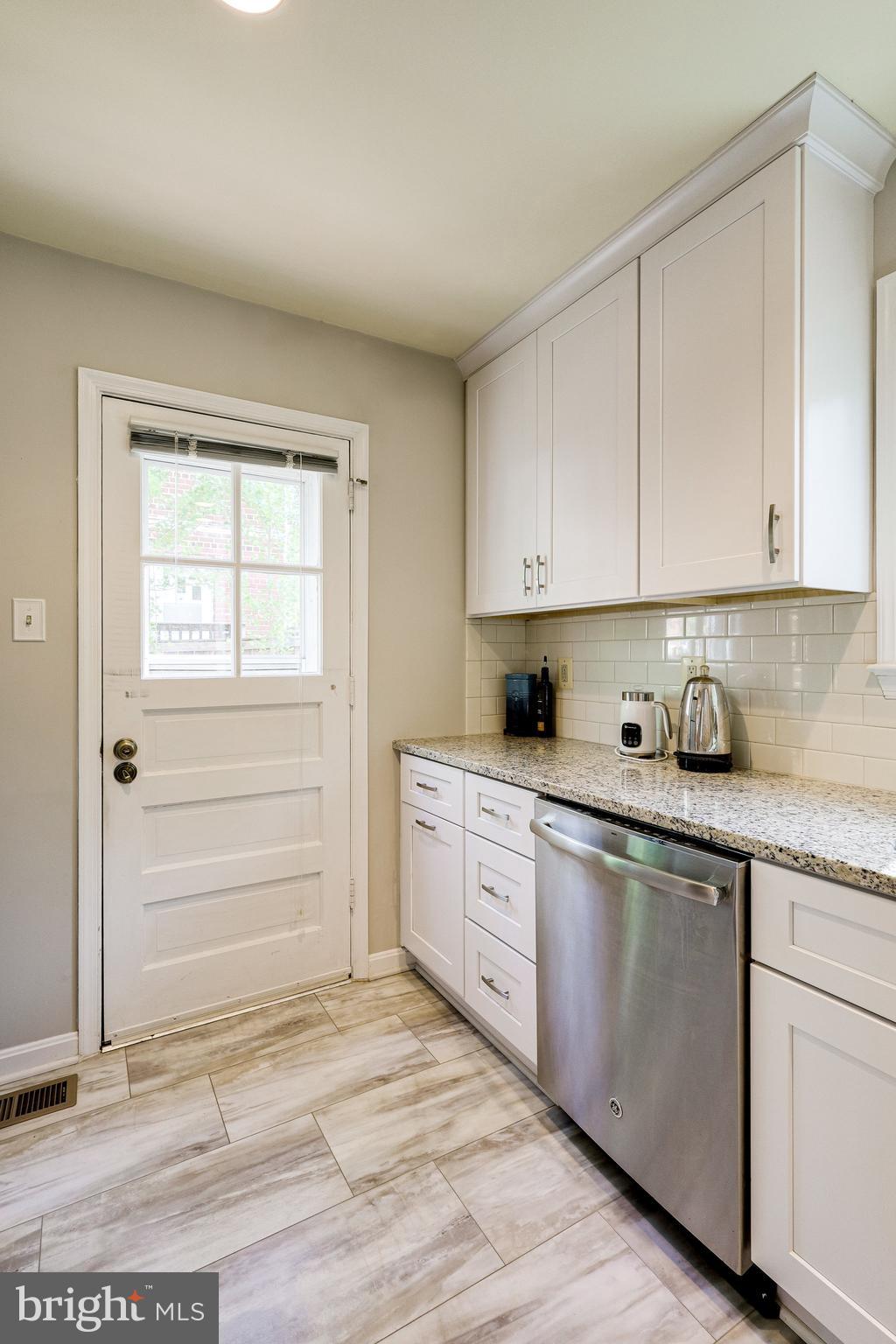 WAKEFIELD - Residential