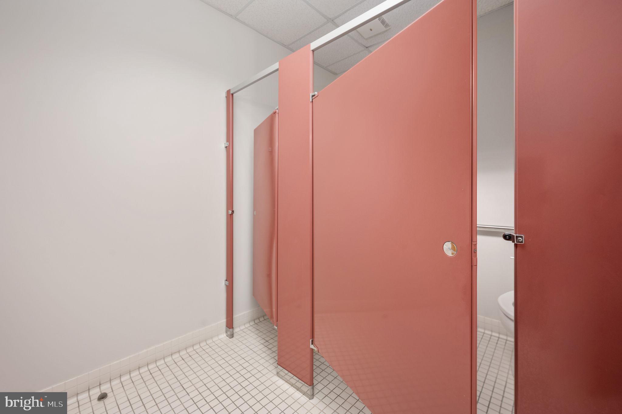 DOWNTOWN FREDERICKSBURG - Commercial Lease