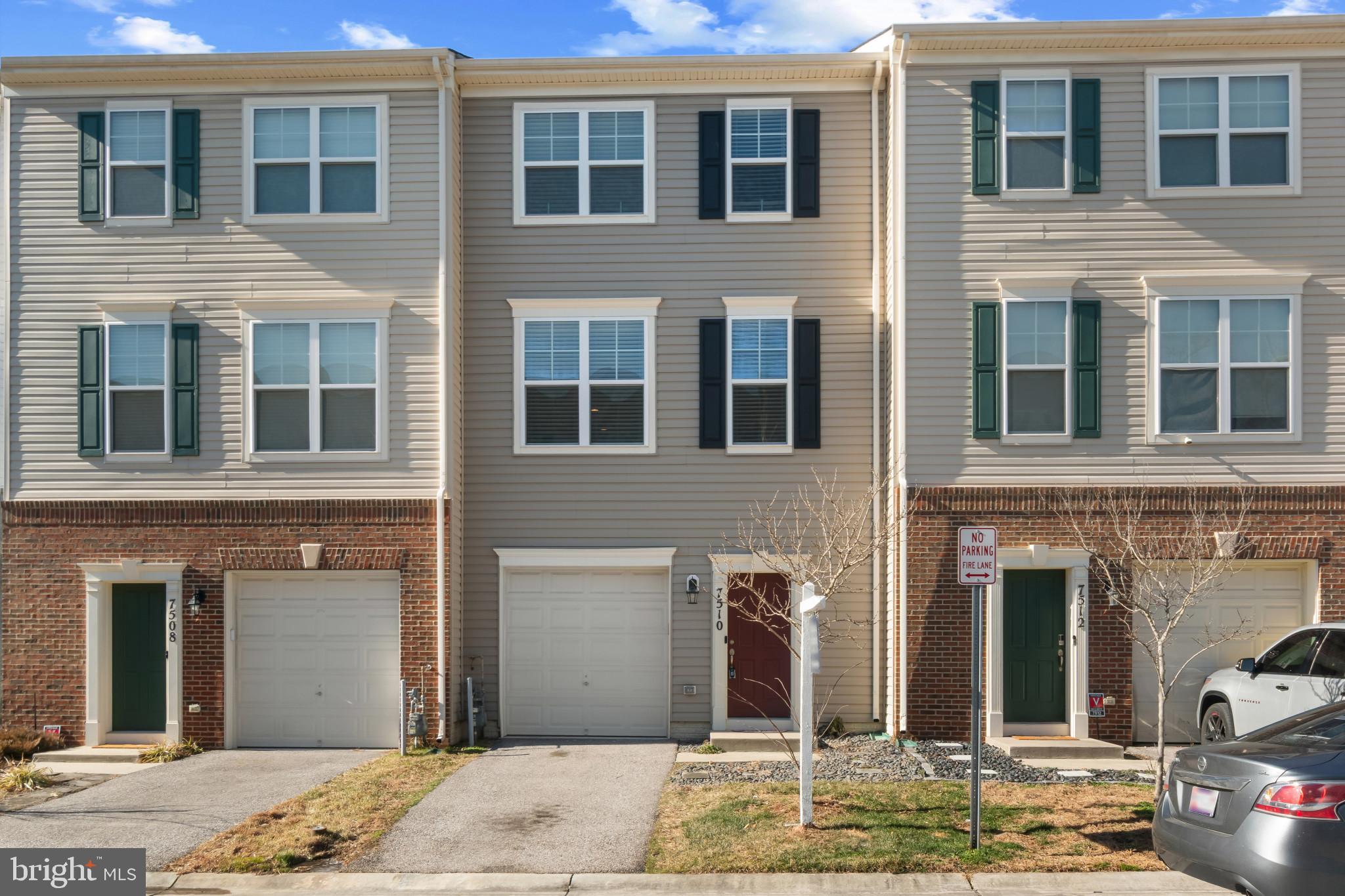 OAKWOOD VILLAGE - Residential