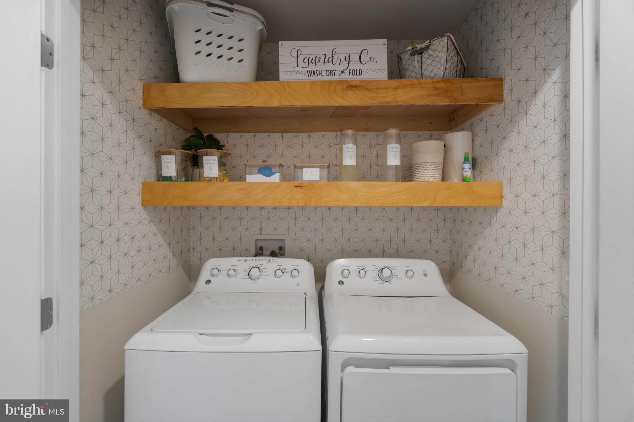 OAKWOOD VILLAGE - Residential