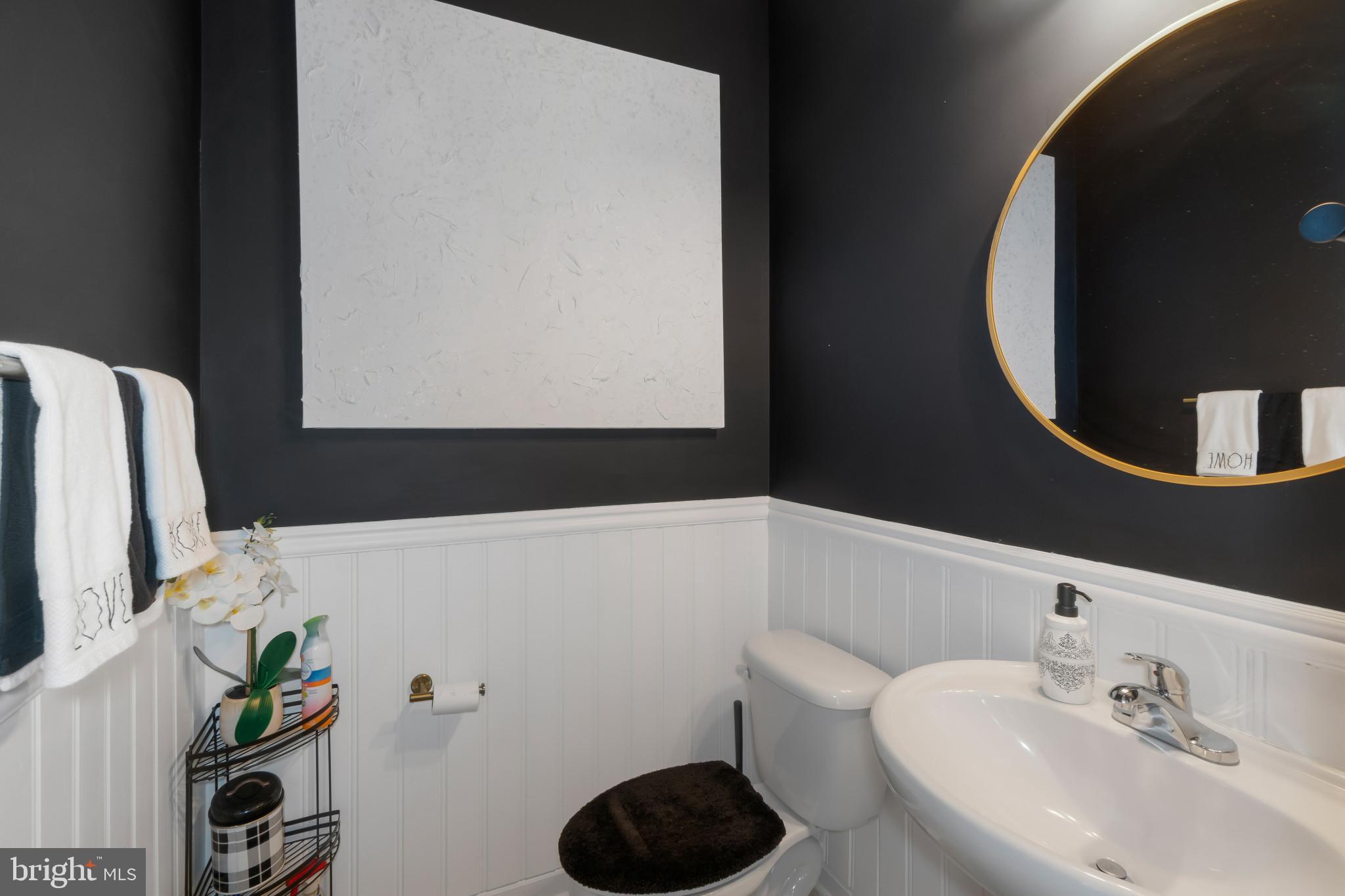 OAKWOOD VILLAGE - Residential