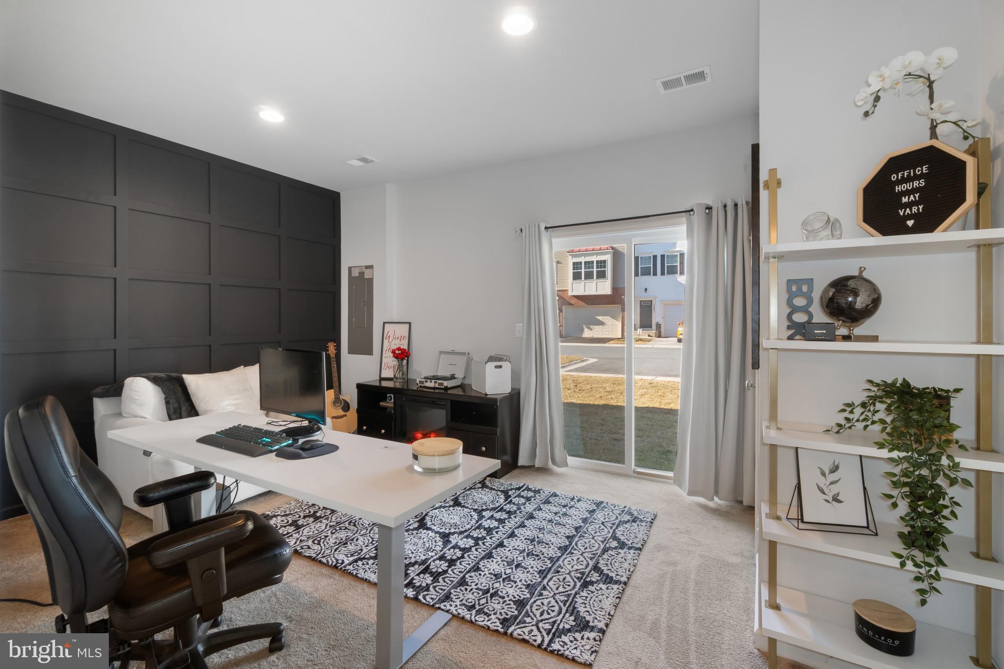 OAKWOOD VILLAGE - Residential