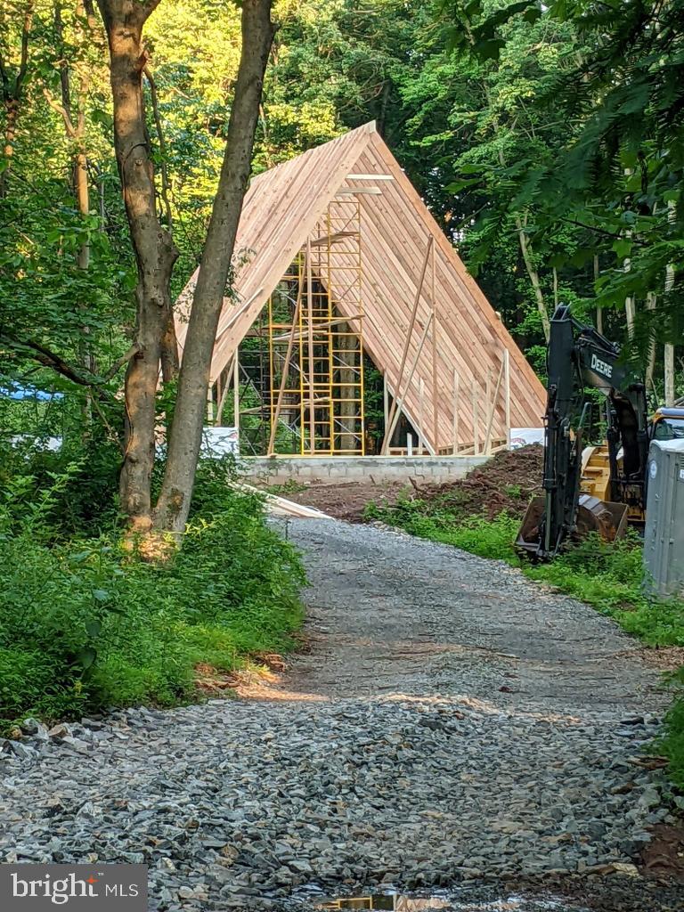 468 HALLMAN ROAD