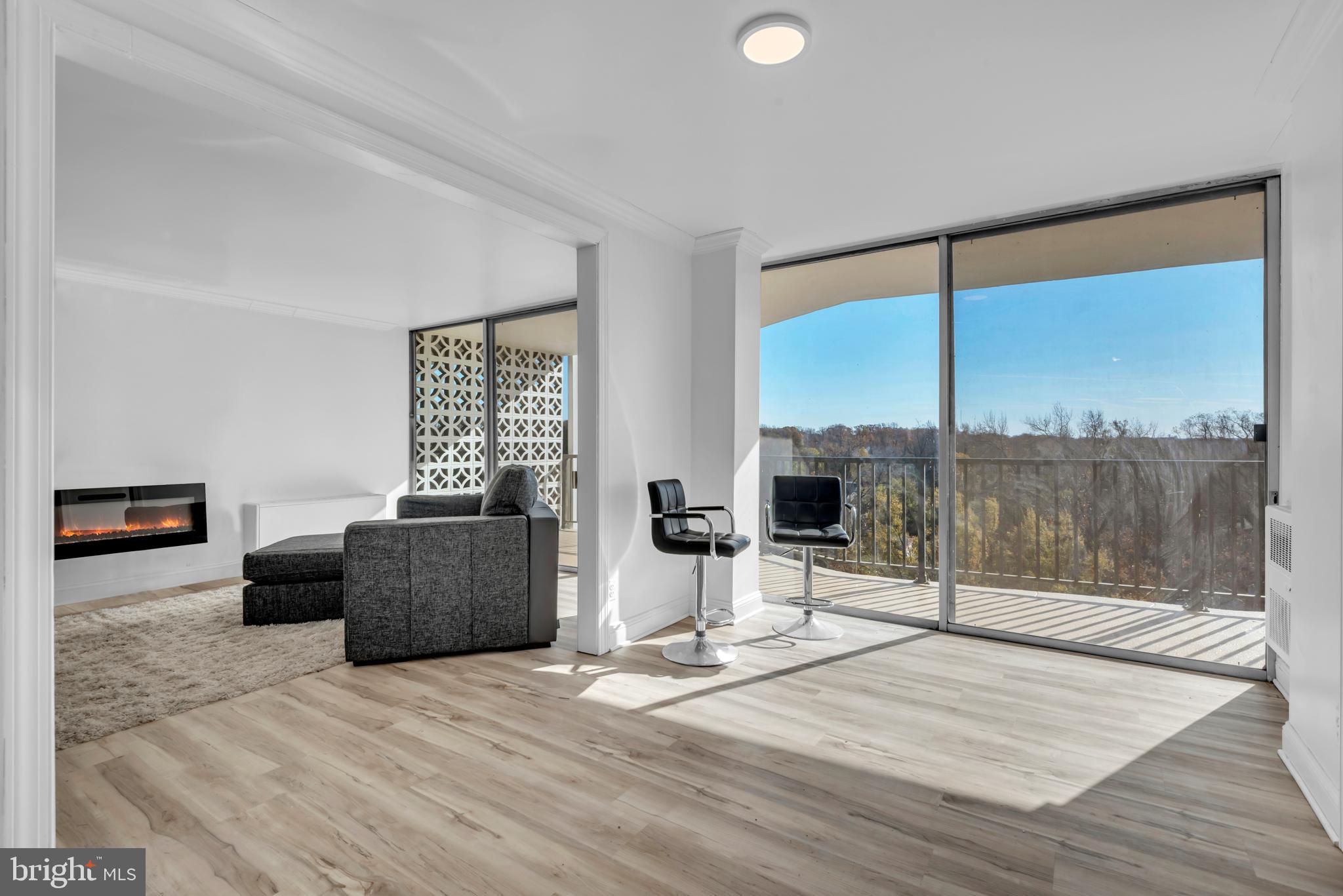 THE WATERFORD - Residential