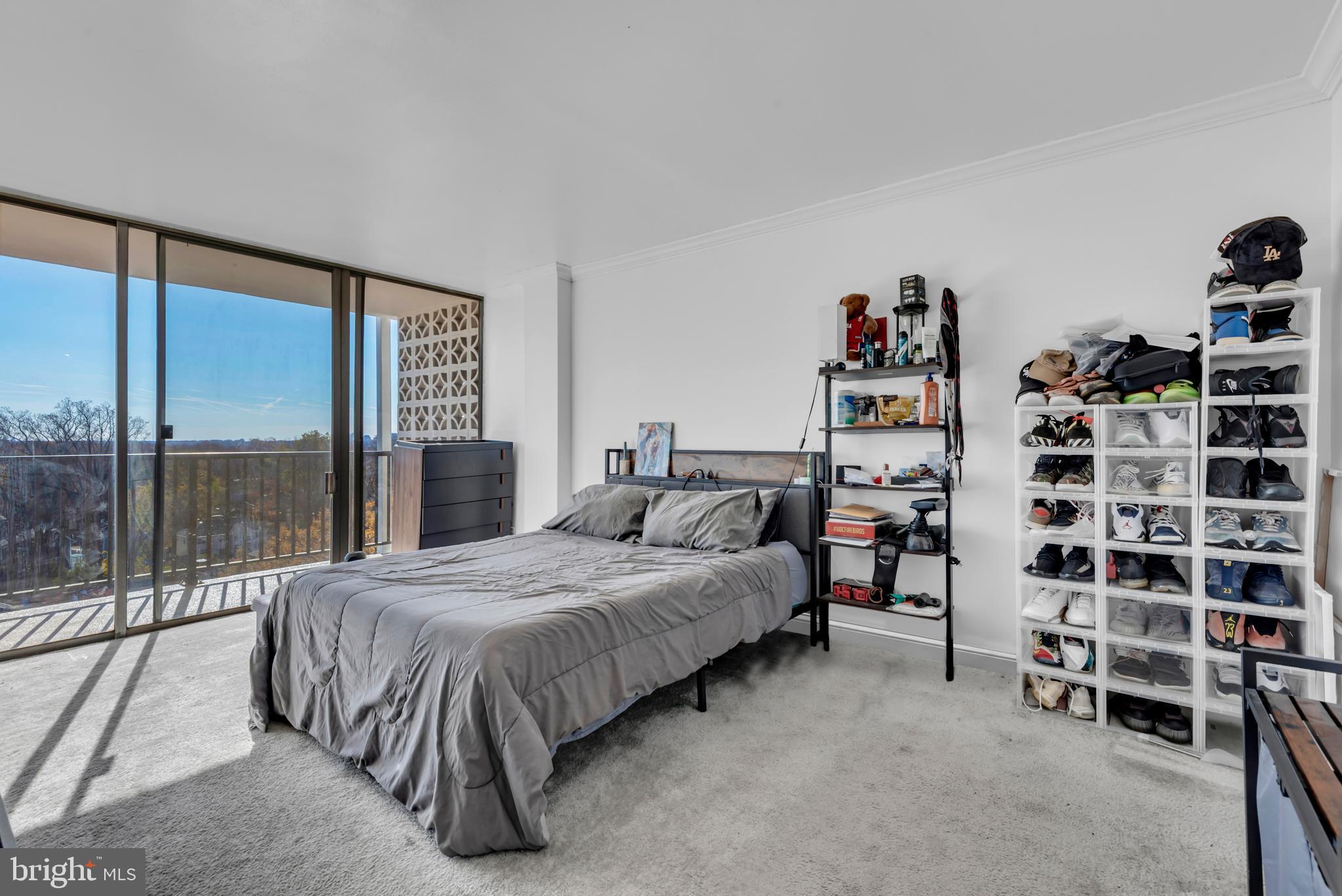 THE WATERFORD - Residential