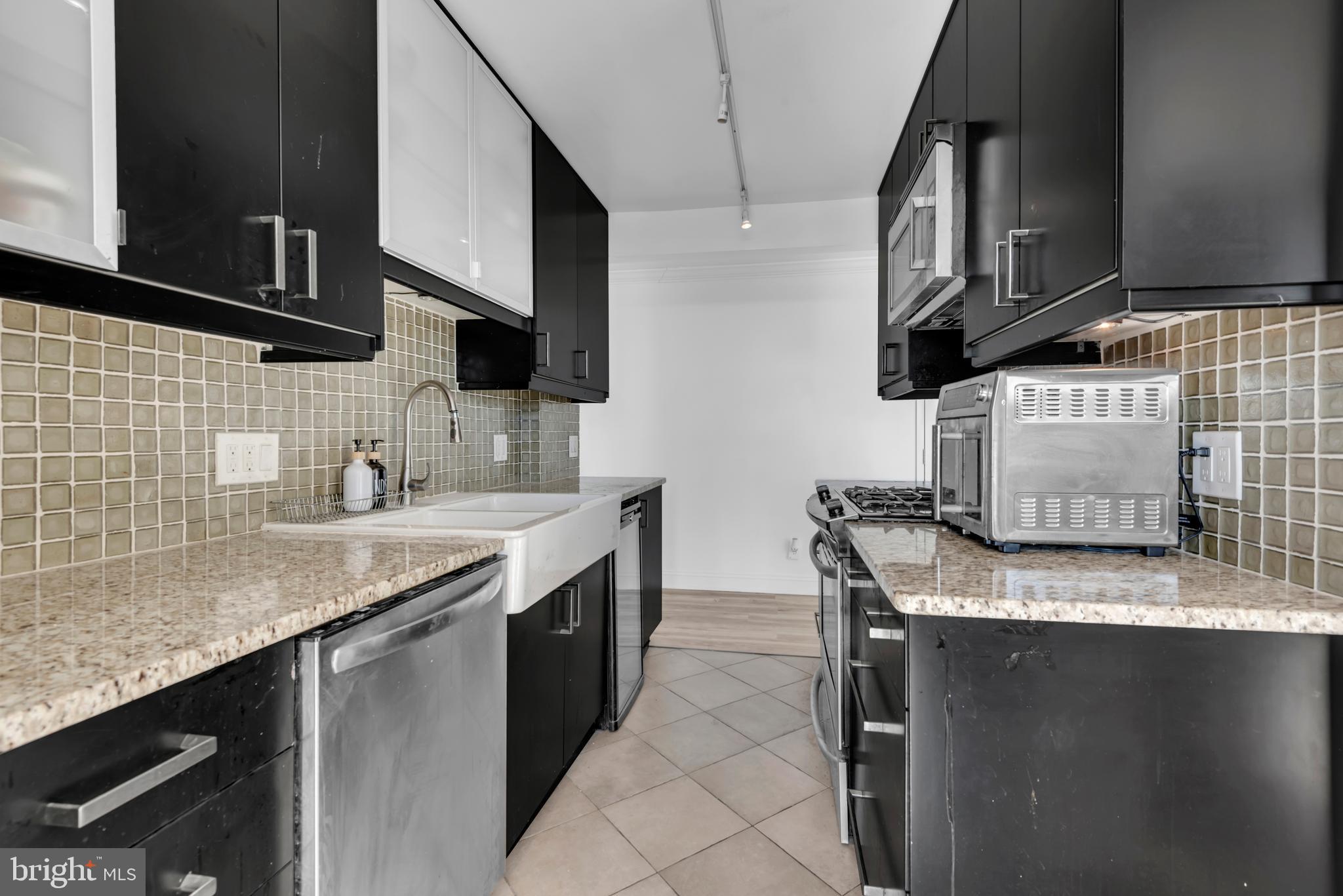 THE WATERFORD - Residential